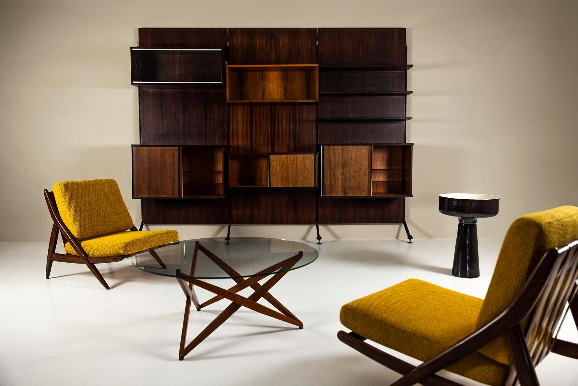 Urio Wall System in Rosewood by Ico and Luisa Parisi for MIM Roma, Italy 1957 In Good Condition For Sale In Hellouw, NL
