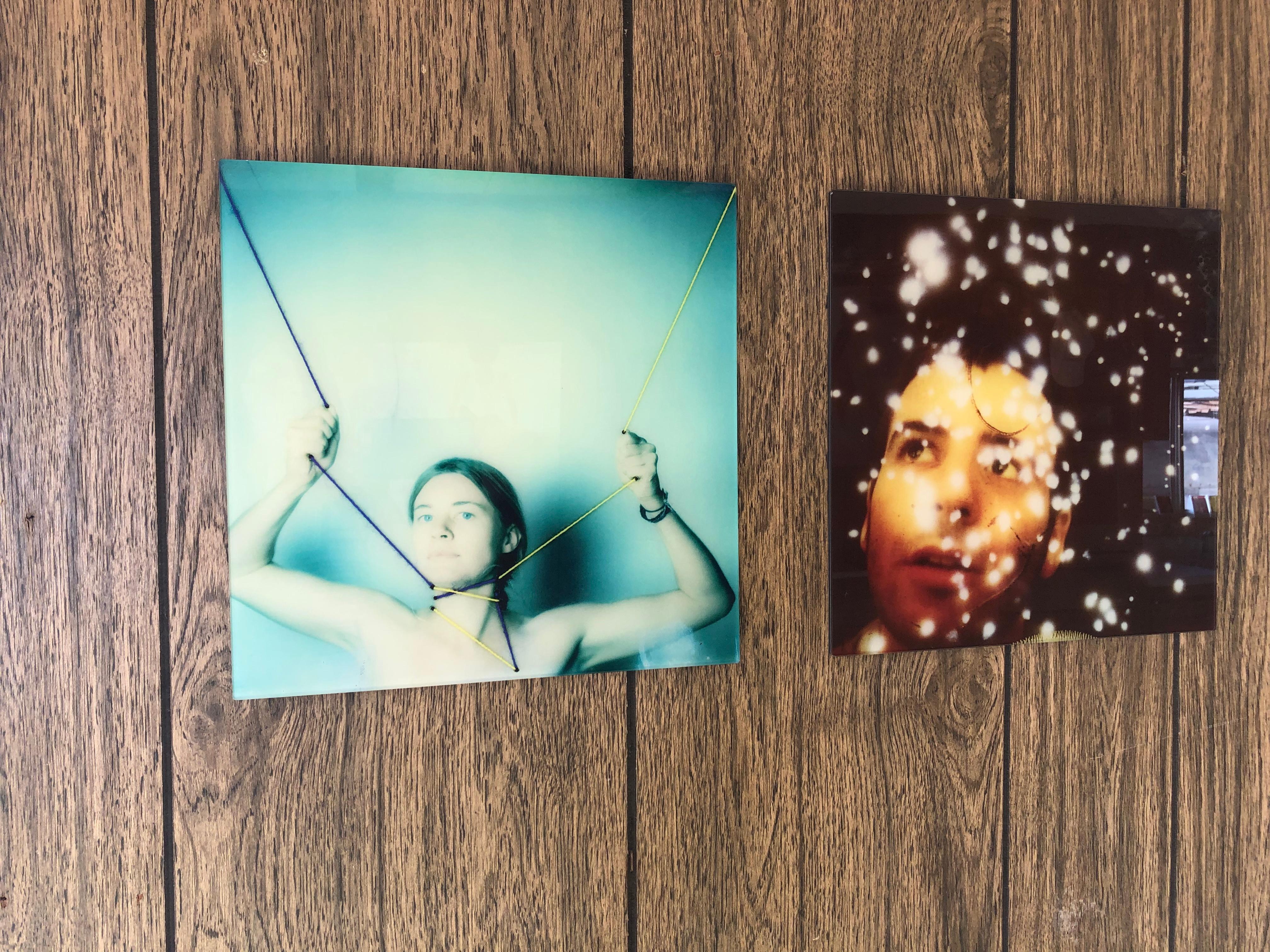 Stars in the Dance - Contemporary, Konzeptuell, Polaroid, 21. Jahrhundert, Farbe (Zeitgenössisch), Photograph, von Urizen Freaza