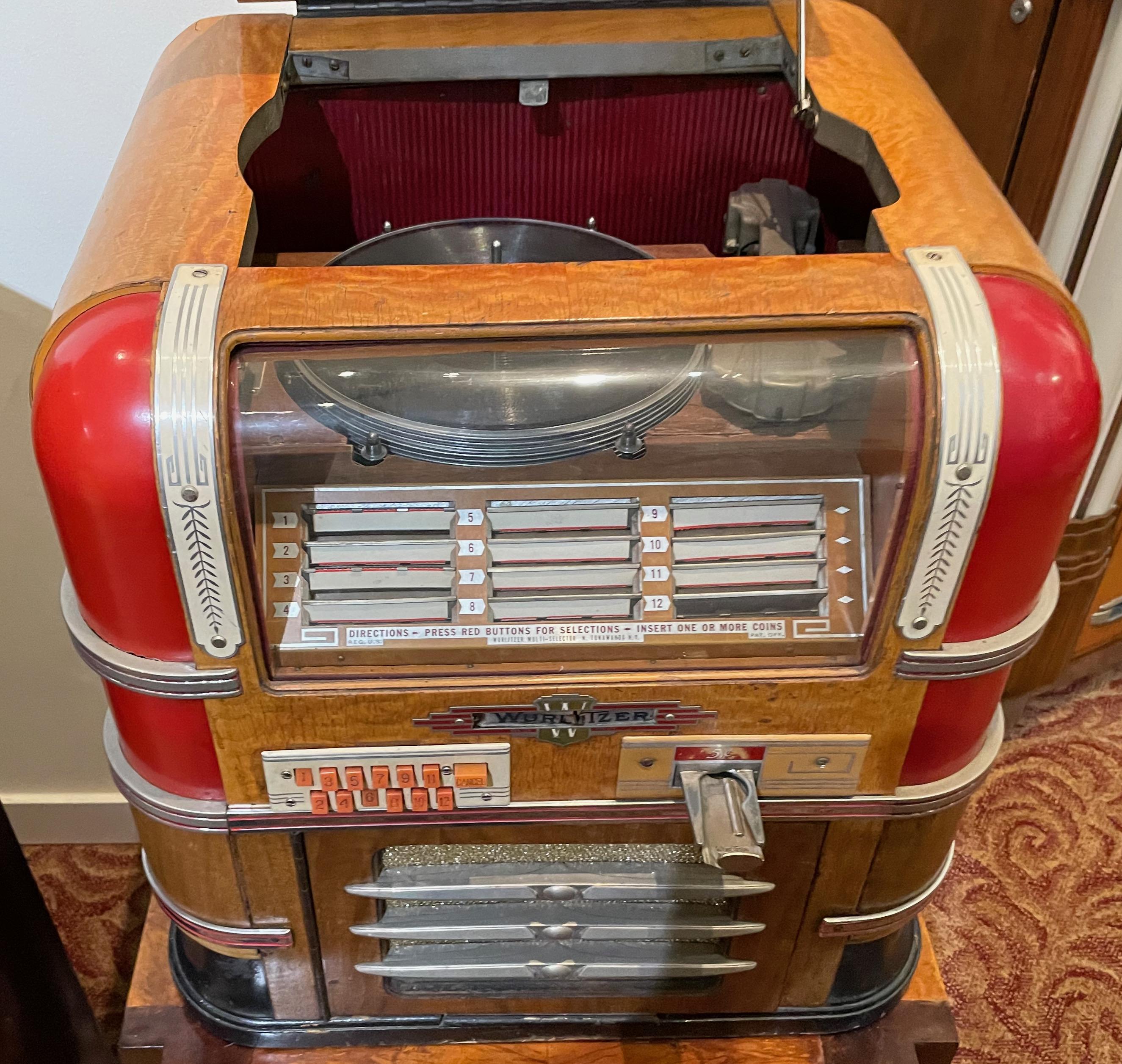 Wurlitzer 61 Countertop Jukebox Restored Working, 1939 2