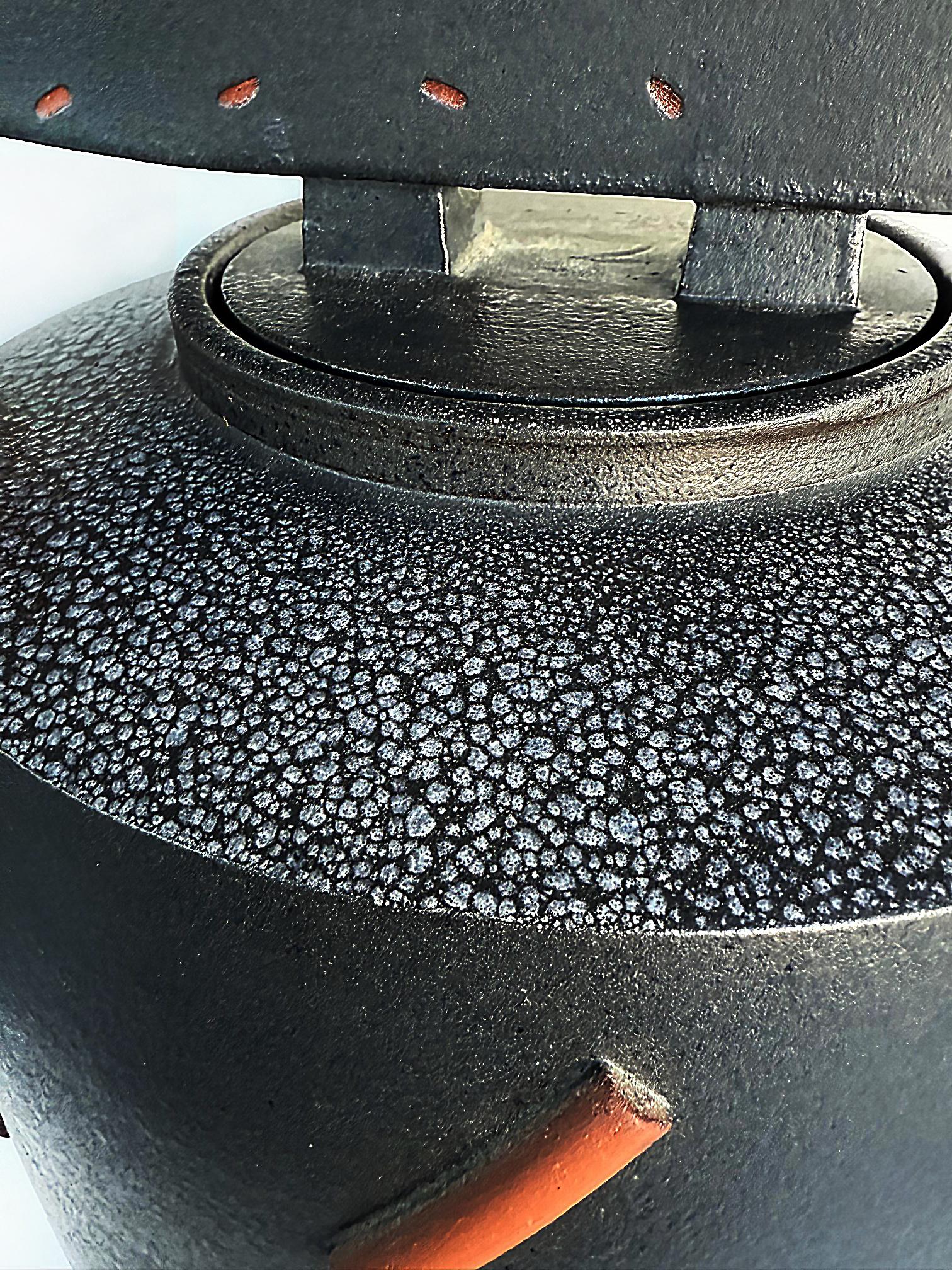 Américain Urne en poterie postmoderne Mosuo Ojima Monumental 1980 en vente