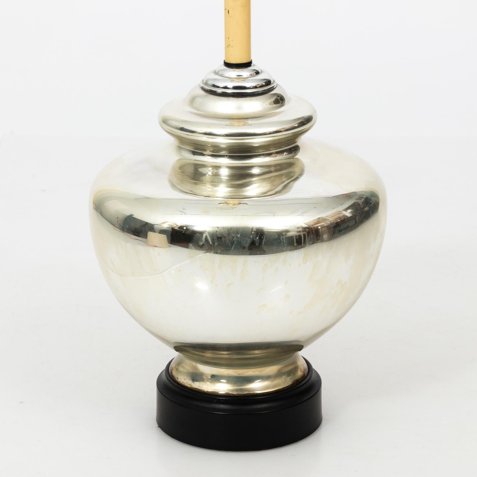 Urn Form Mercury Glass Lamp, circa 1960s In Good Condition In Stamford, CT