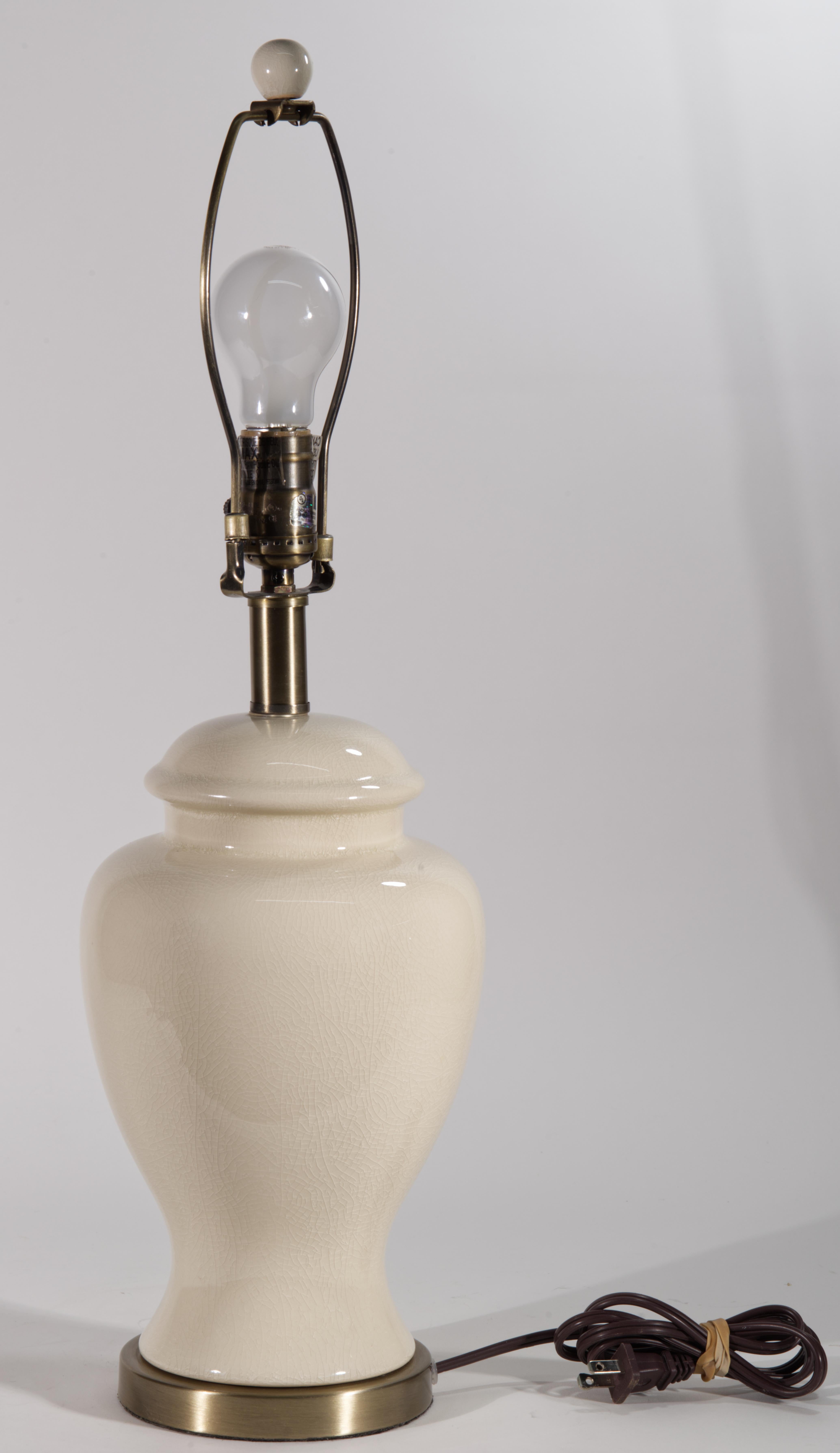 Urn Table Lamp, White Craquelure Glaze in Style of Ralph Lauren For Sale 3