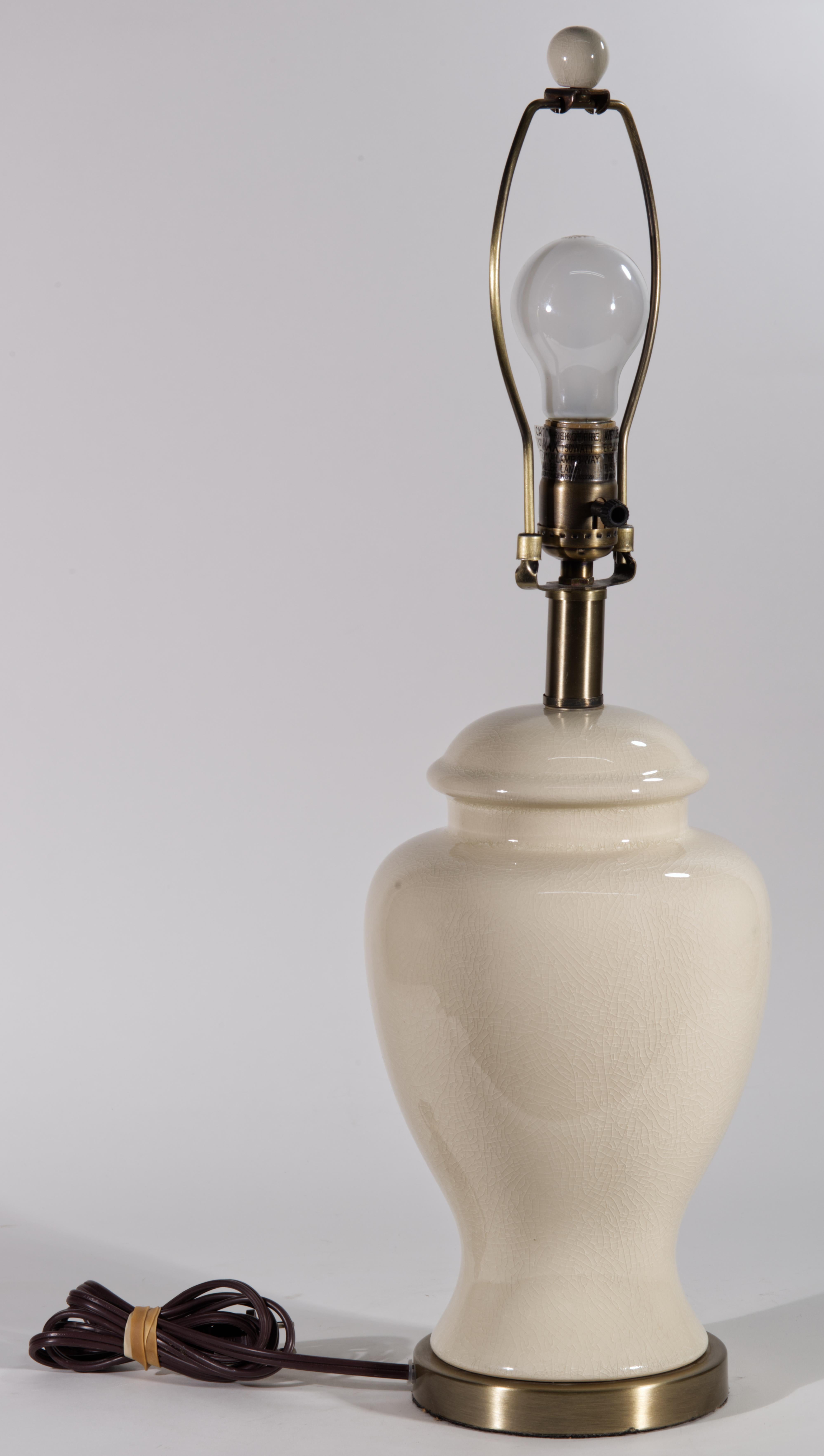 Urn Table Lamp, White Craquelure Glaze in Style of Ralph Lauren For Sale 2