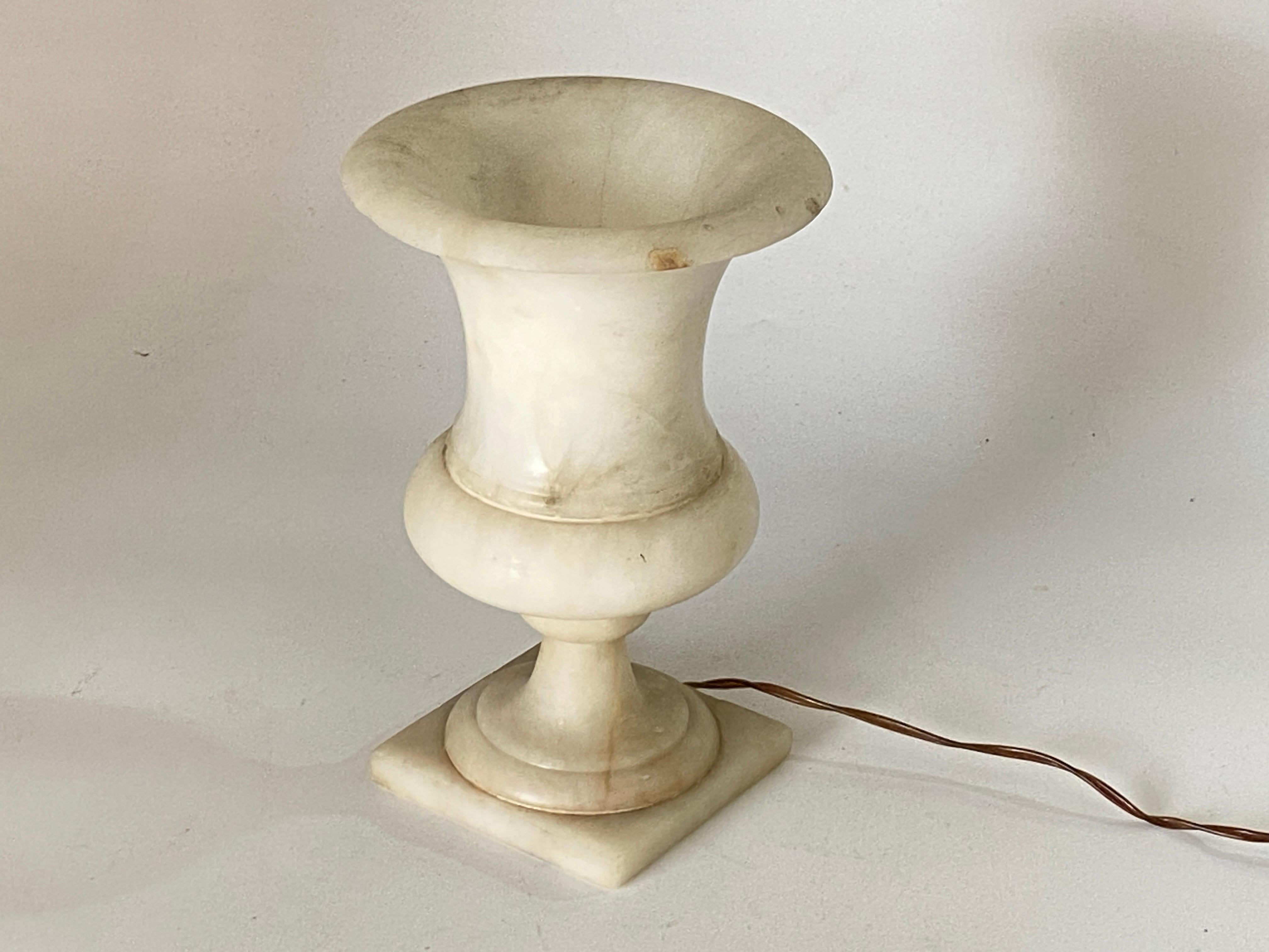 Neoclassical Urn Uplighter in Alabaster, Table Lamp Art Deco White Color, France, circa 1940 For Sale