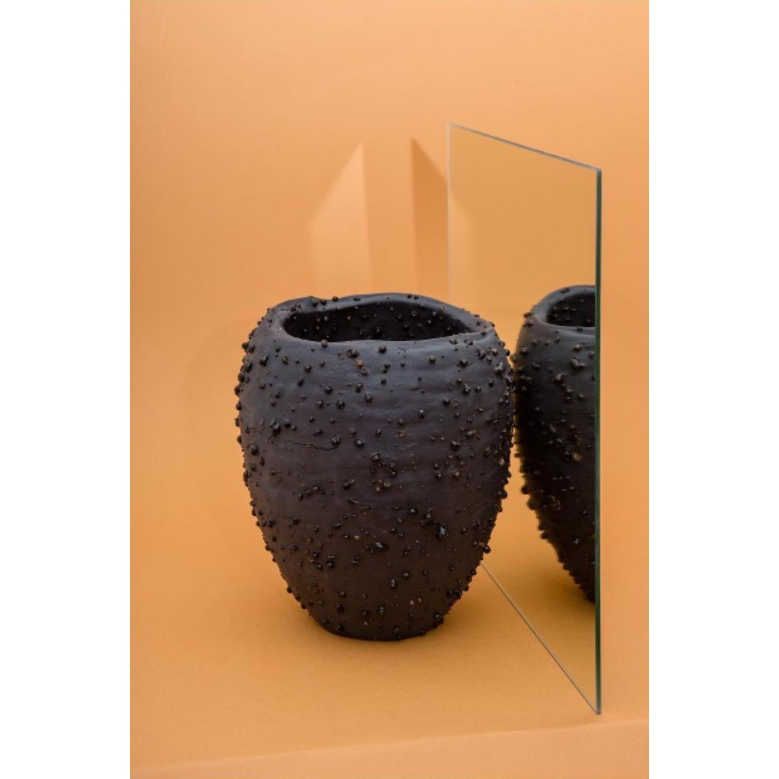 Olandese Vaso URNA Black Telluride Small B.T.I.V.A. di Tellurico in vendita
