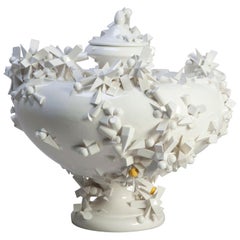 Urn by Andrea Salvatori, White Ceramic Sculpture 21st Century Contemporary