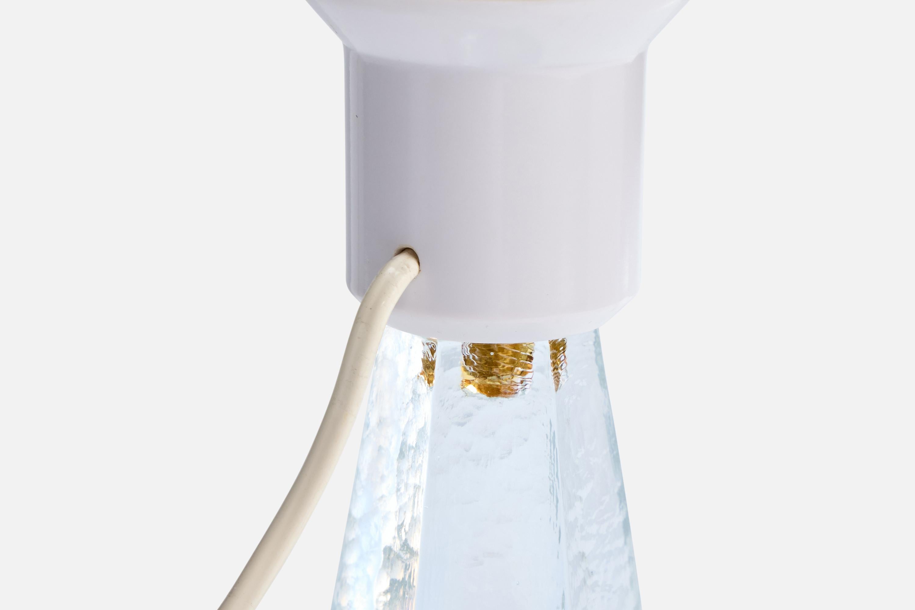 Urshult Glasbruk, Table Lamp, Glass, Sweden, 1960s In Good Condition For Sale In High Point, NC