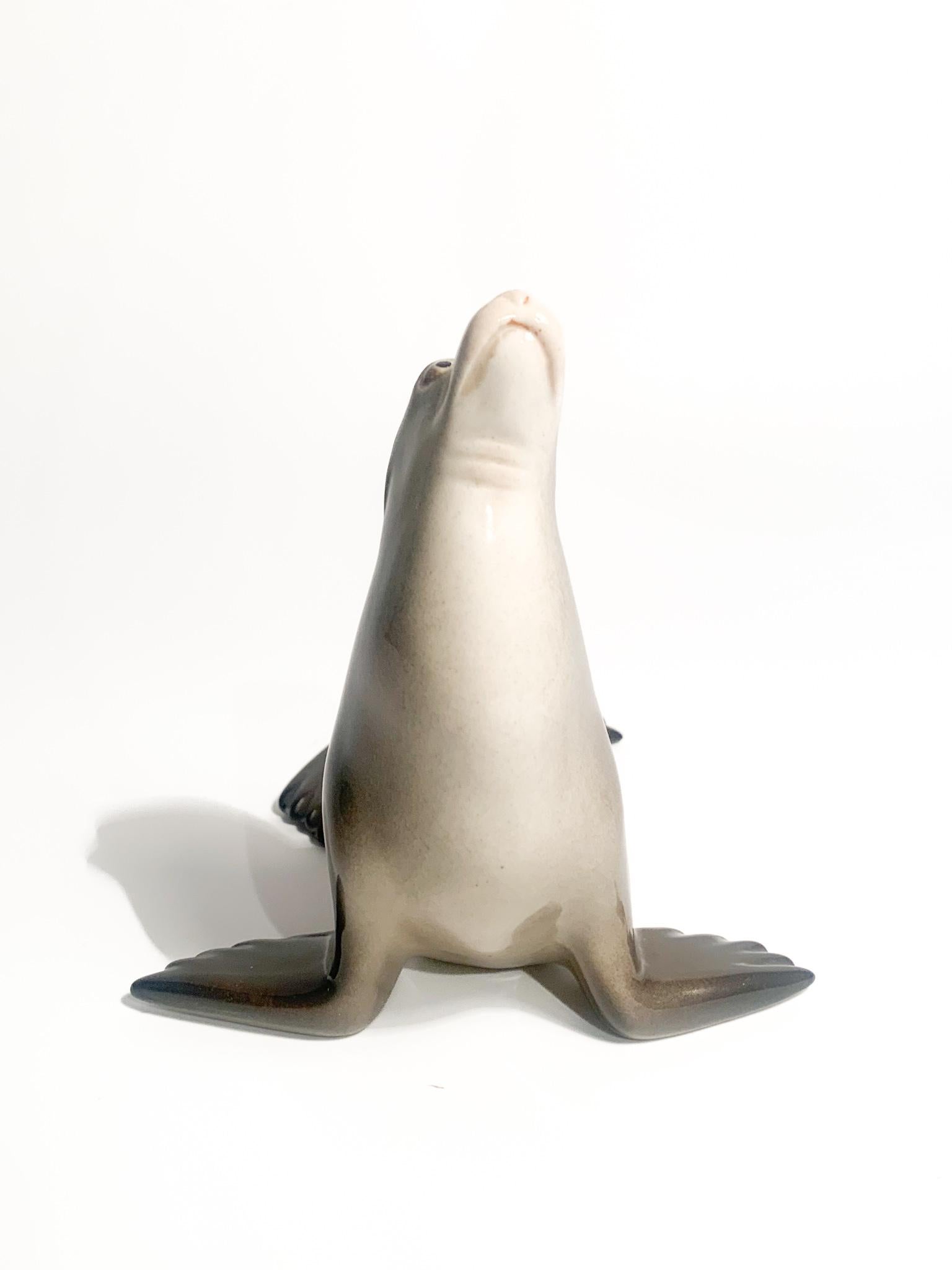 URSS Ceramic Sculpture of a Seal from the 1940s In Good Condition For Sale In Milano, MI
