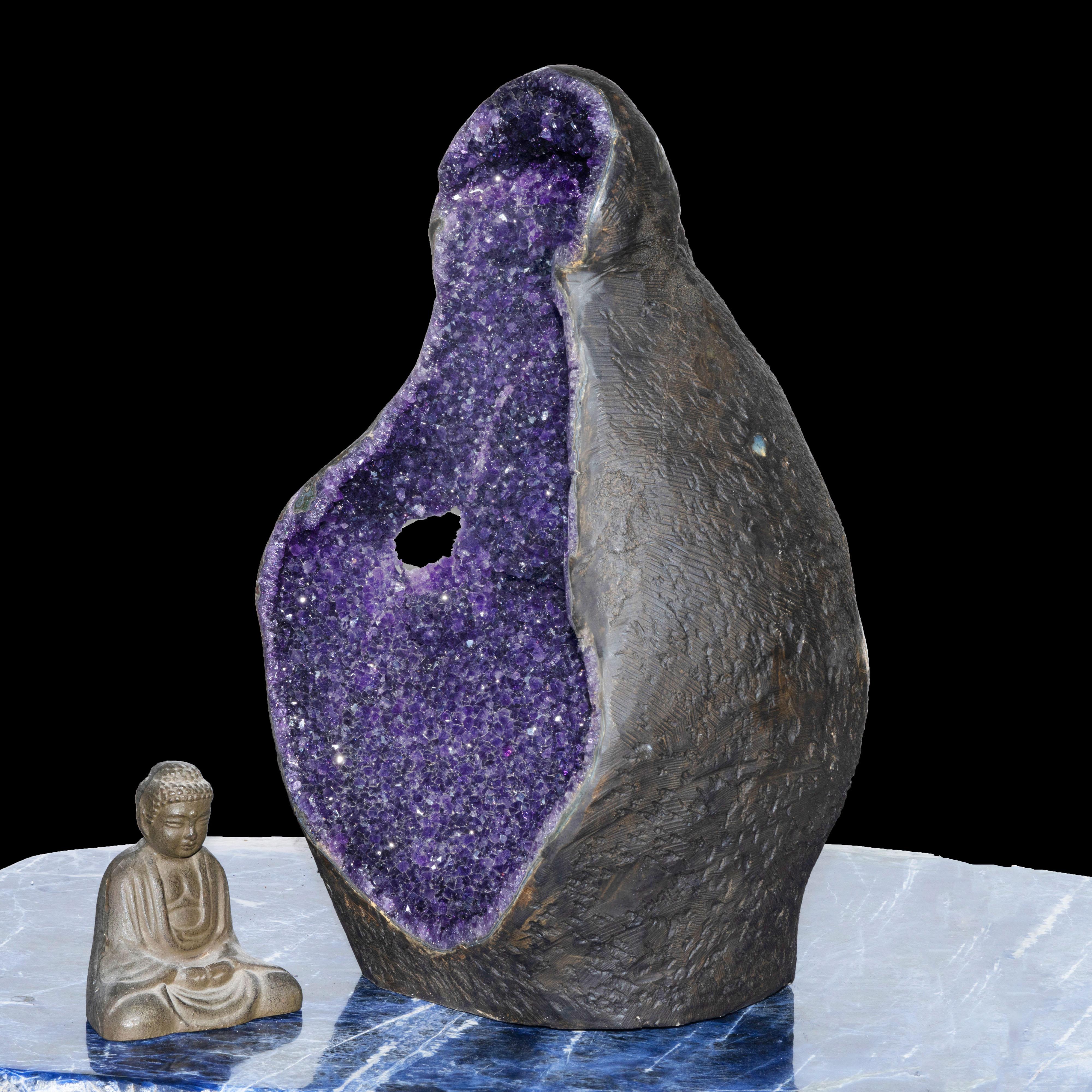 Uruguayan Amethyst Geode With Stalactite In New Condition In New York, NY