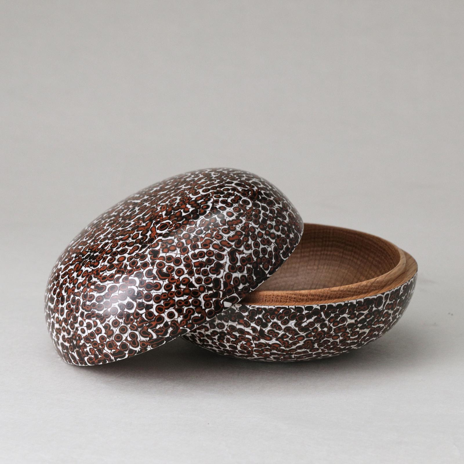 Art déco Boîte d'orbe en laque Urushi en forme de coquille d'œuf, grande par Alexander Lamont en vente