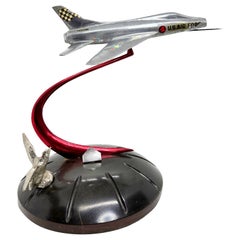 Modèle d'avion en aluminium de l'armée américaine de l'air avec base en bois, 1970, Italie