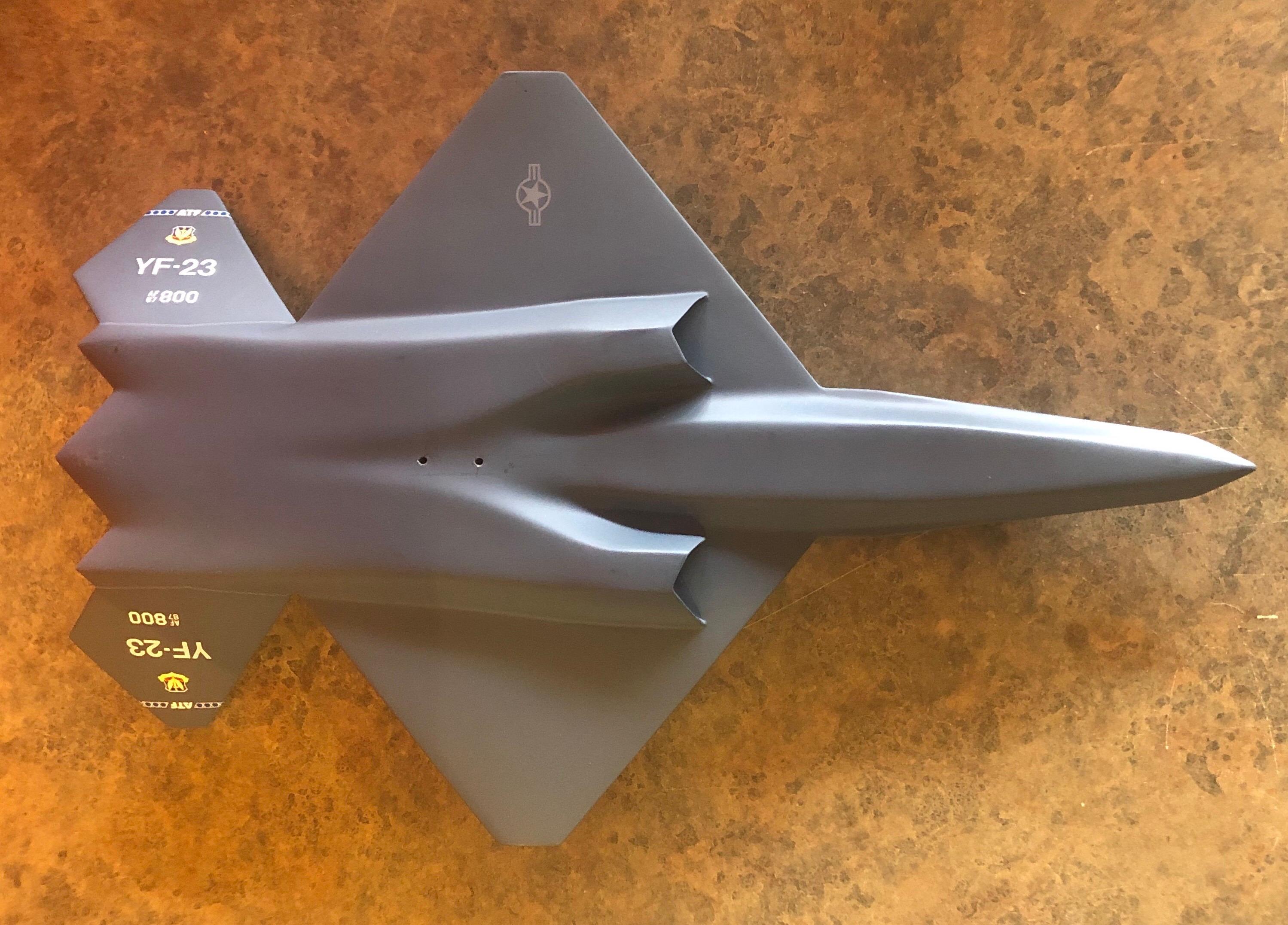 Modèle de bureau de l'U.S. Air Force YF-23 Advanced Tactical Fighter de l'ATF en vente 4