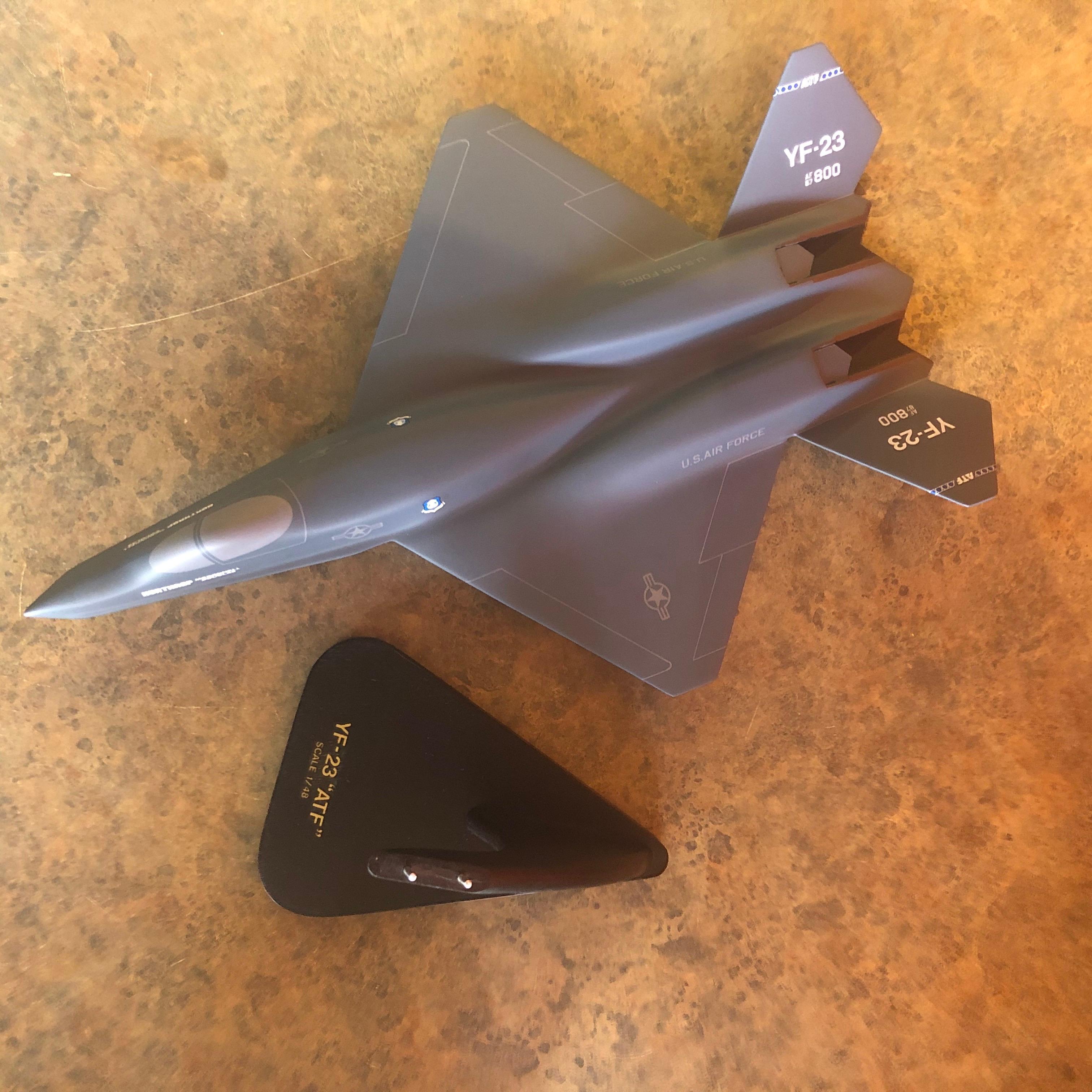 Modèle de bureau de l'U.S. Air Force YF-23 Advanced Tactical Fighter de l'ATF en vente 6