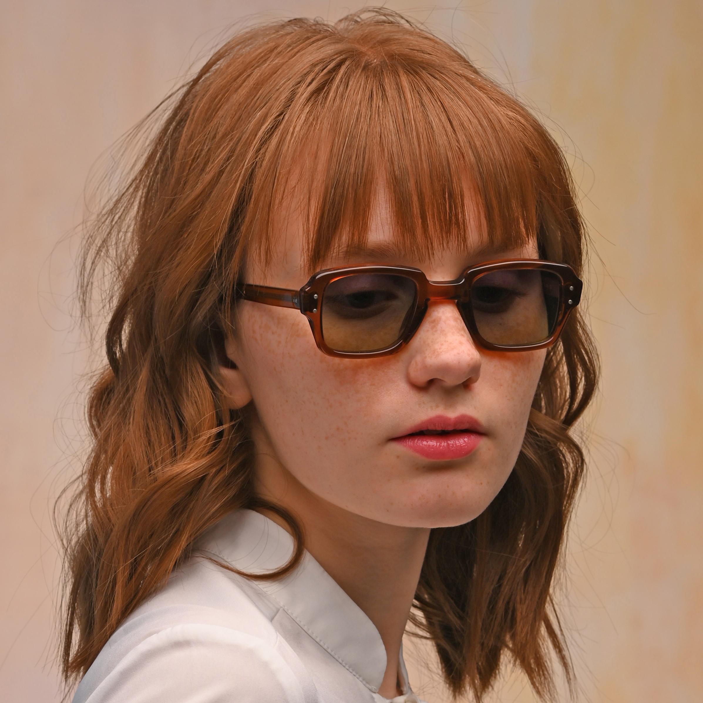 Marron US Army 80s square vintage sunglasses en vente