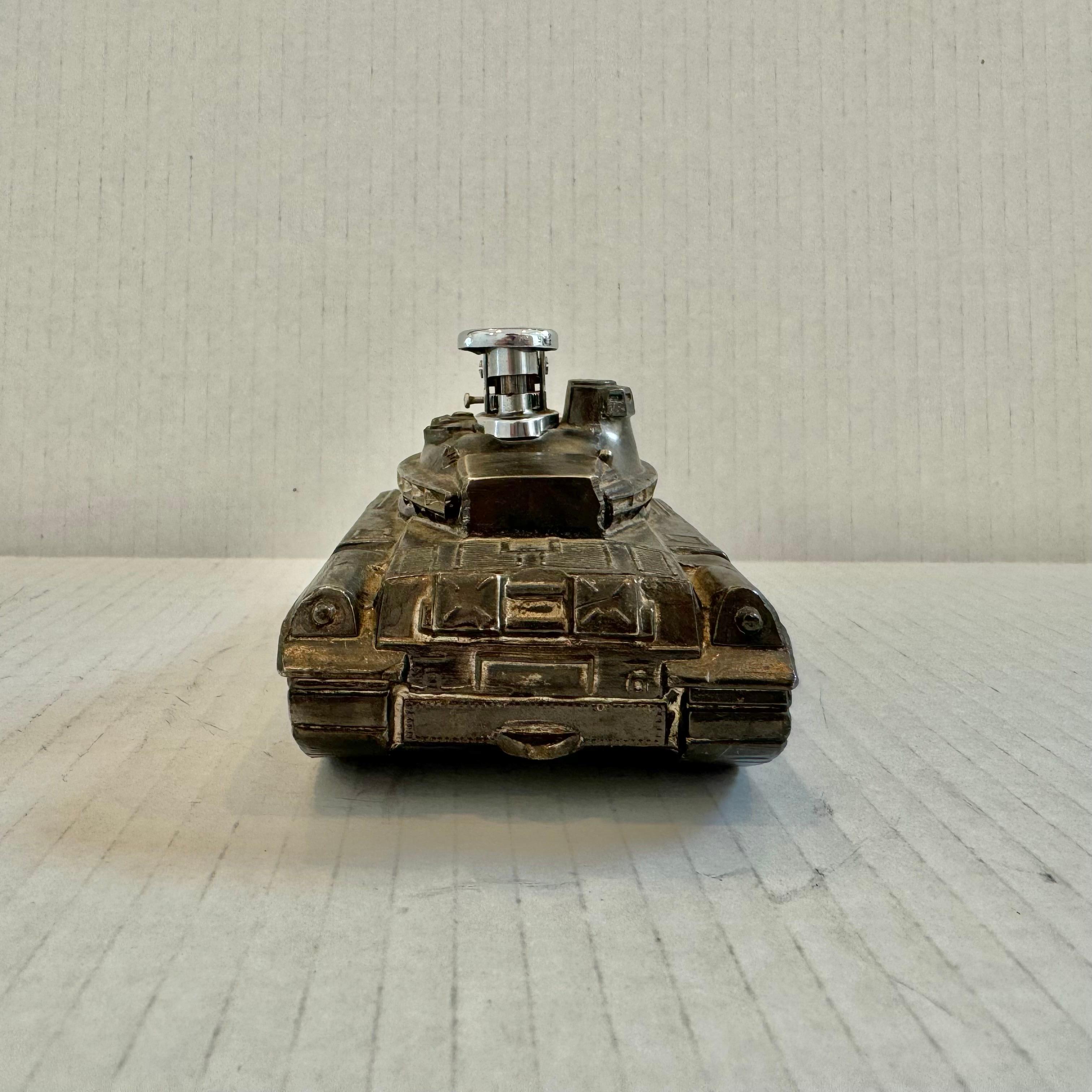 US Army Tank Lighter, 1980s Japan In Good Condition For Sale In Los Angeles, CA