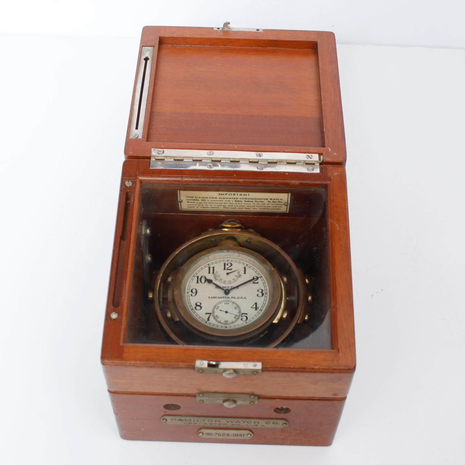US Navy Mounted Hamilton Model 22 Bureau of  Ships Chronometer For Sale 4