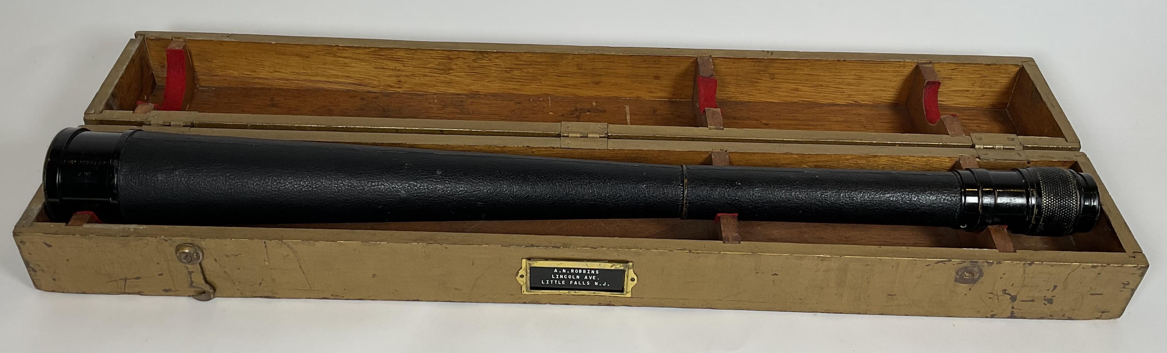 Télescope Quartermaster de la marine américaine en boîte Bon état - En vente à Norwell, MA