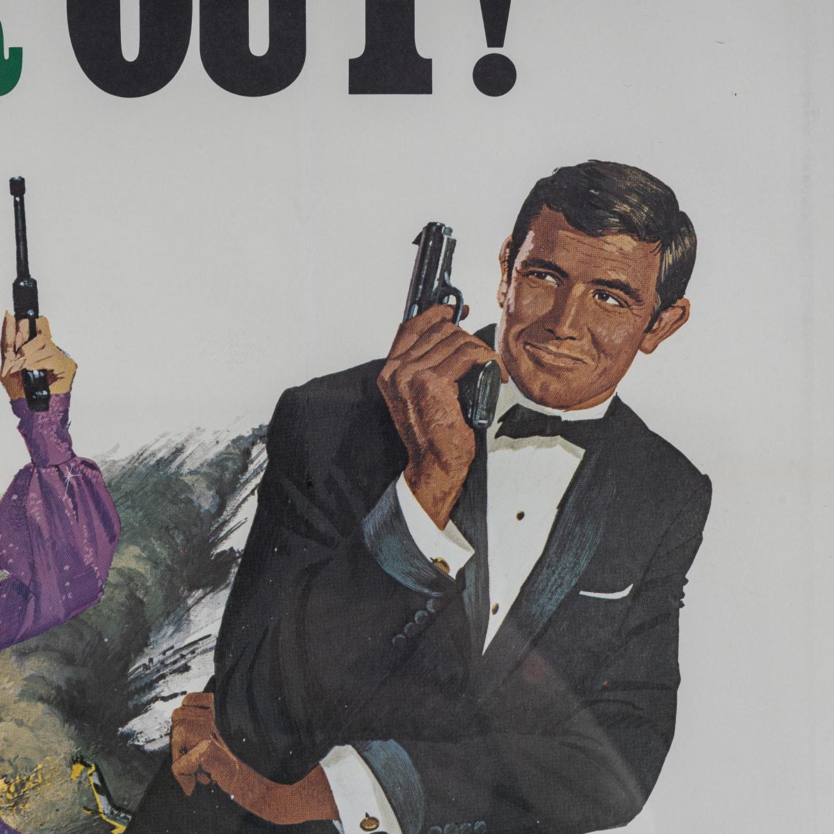 U.S Release James Bond 007 'On Her Majesty's Secret Service' Poster c.1969 In Good Condition For Sale In Royal Tunbridge Wells, Kent