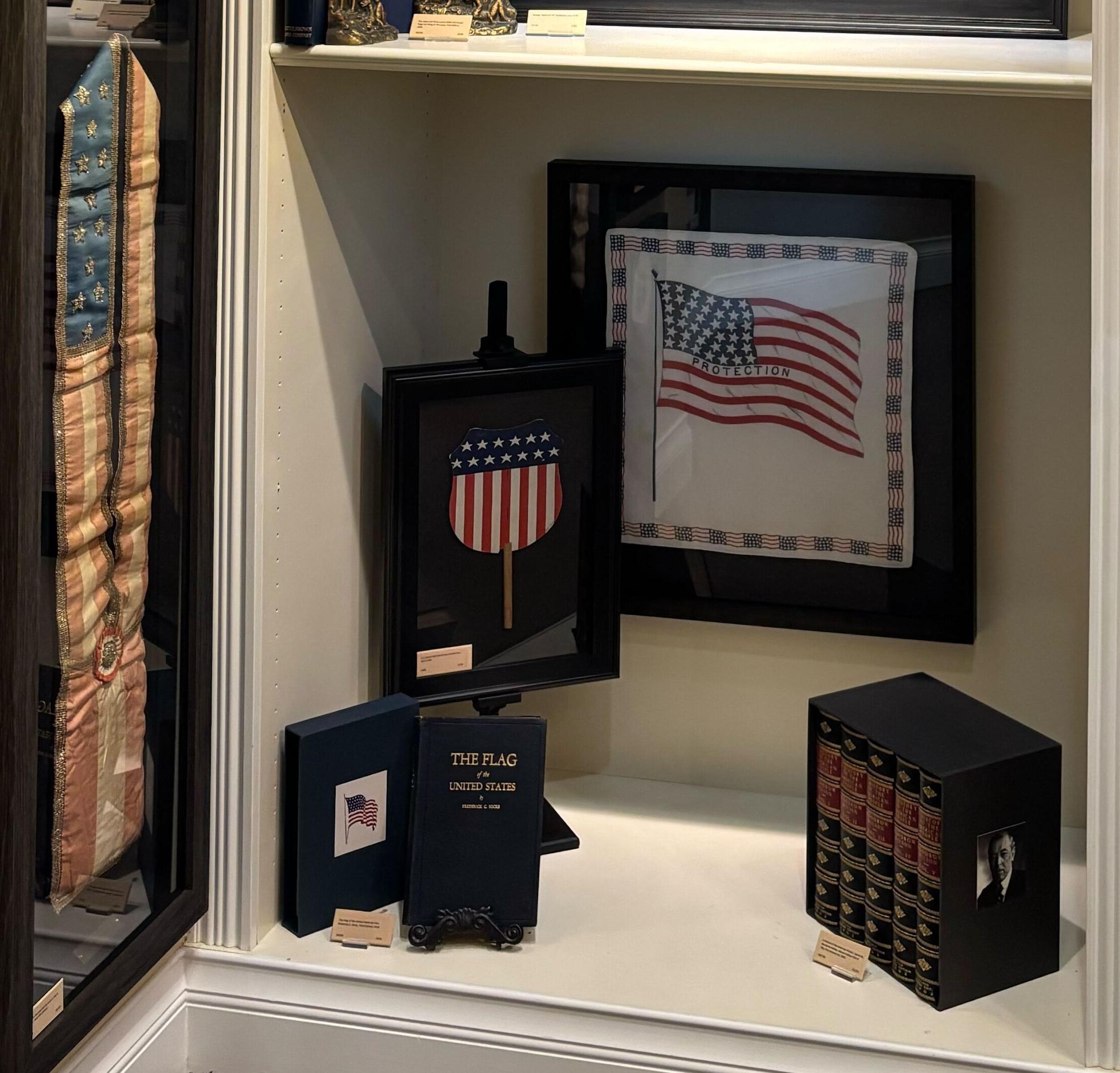 U.S. Shield Patriotic Printed Paddle Fan, Circa 1918 2