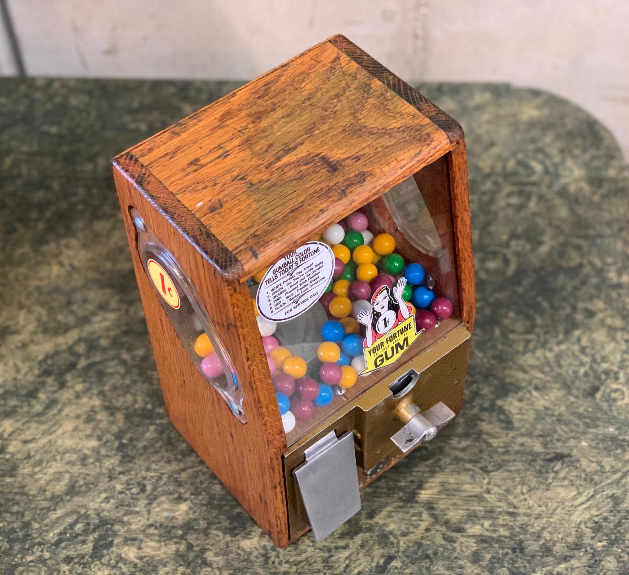 US Wooden Bubblegum Vending Machine, 1950s 7