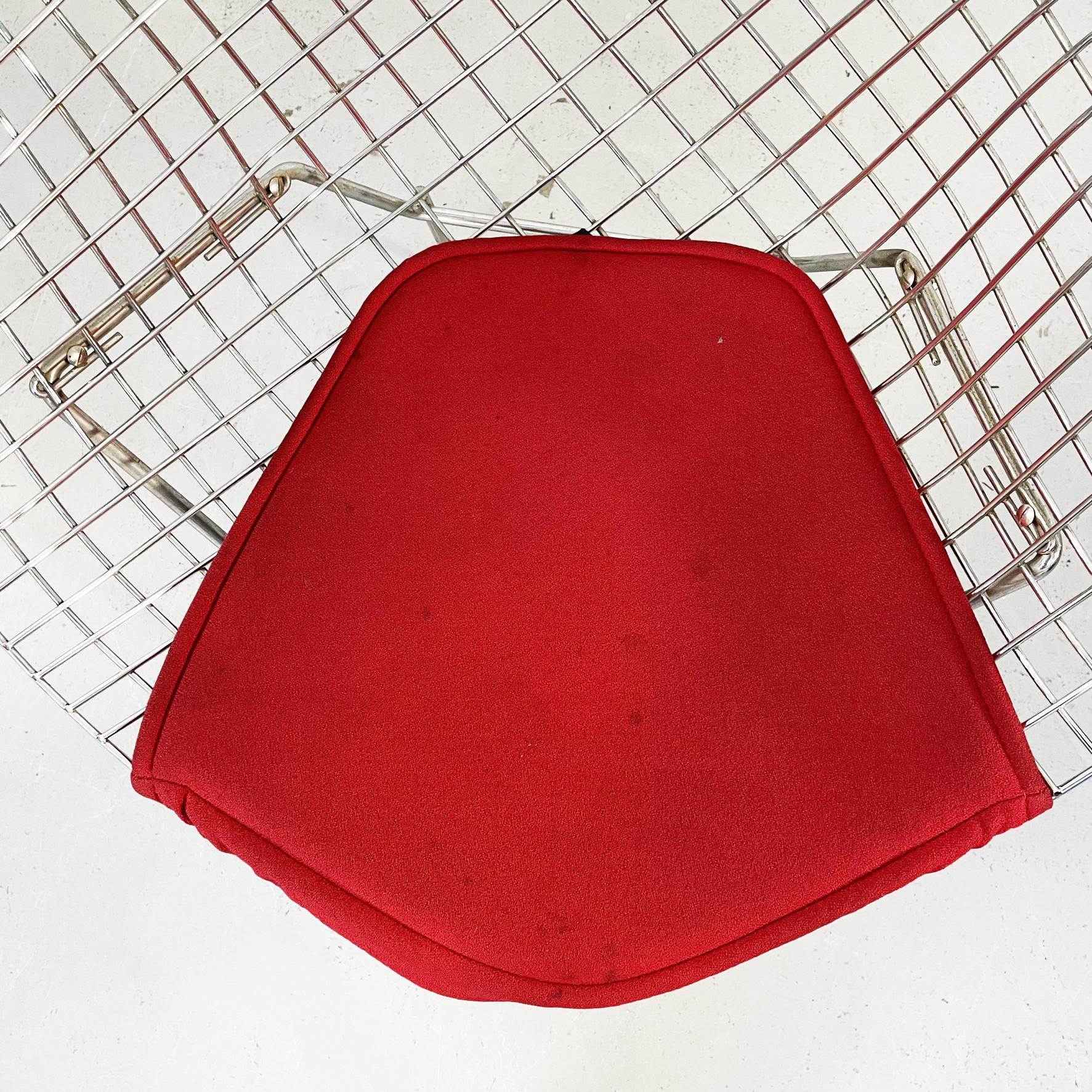 Mid-Century Red Cushion and Steel Diamond Armchair by Bertoia for Knoll, 1970s For Sale 1