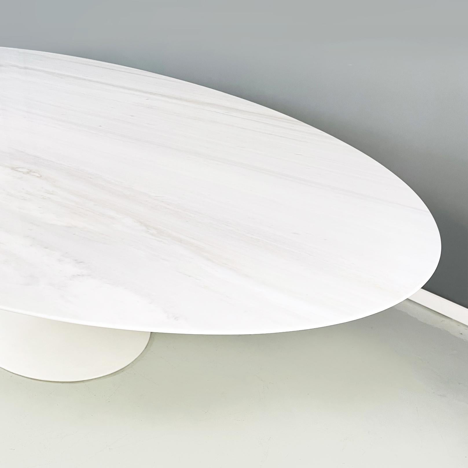 Usa Modern Oval Marble Dining Table Mod. Tulip by Eero Saarinen for Knoll, 1970s In Good Condition In MIlano, IT