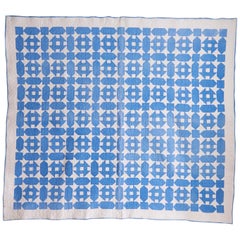 USA Vintage Hand-Quilted "Hole in the Barn" Quilt in Blue and White