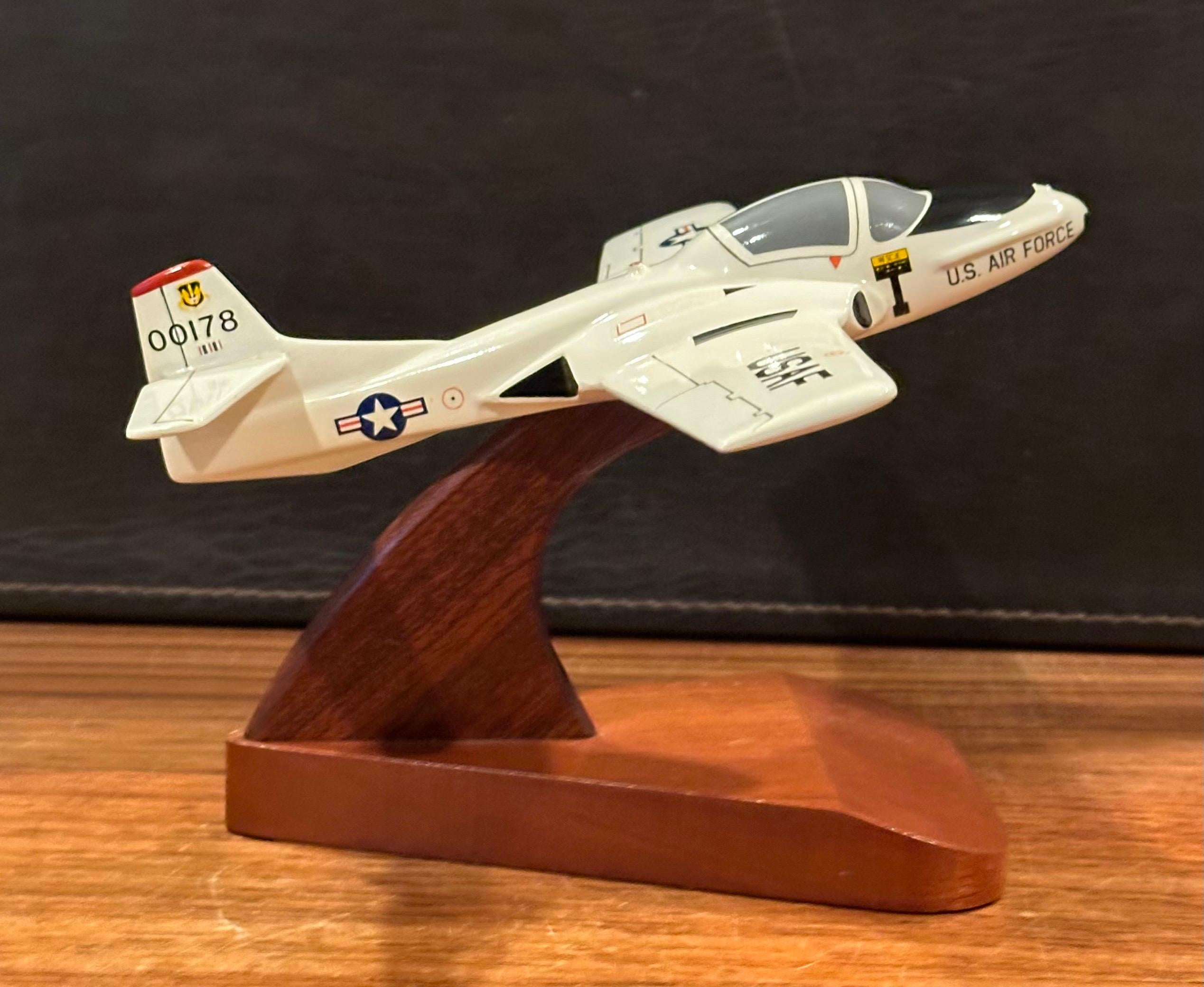 U.S.A.F. North American Cessna T-37 Tweet Airplane / Contractor Desk Model For Sale 4