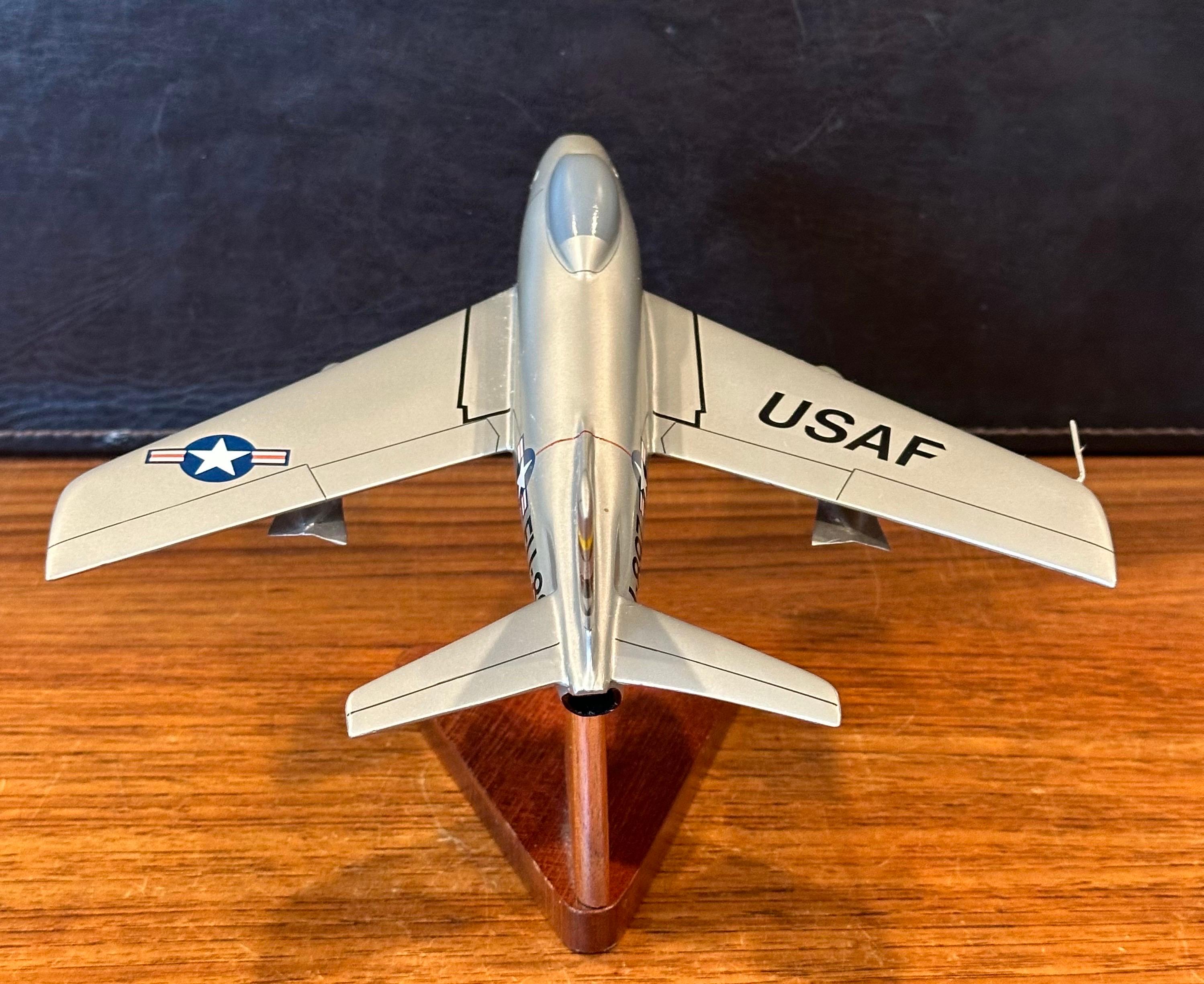 U.S.A.F. Bomber / avion / entrepreneur de bureau nord-américain F-86 en vente 4