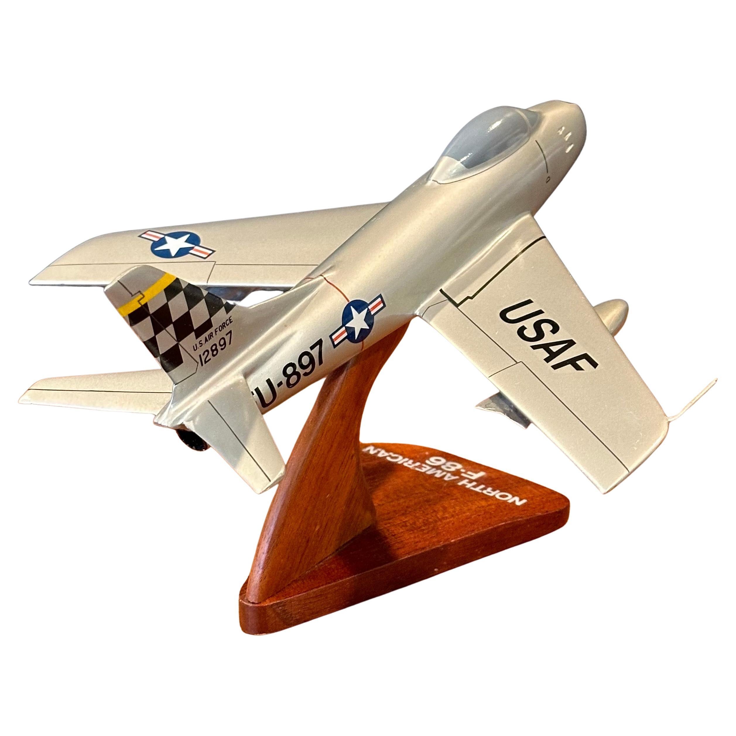 U.S.A.F. Bomber / avion / entrepreneur de bureau nord-américain F-86 en vente 11