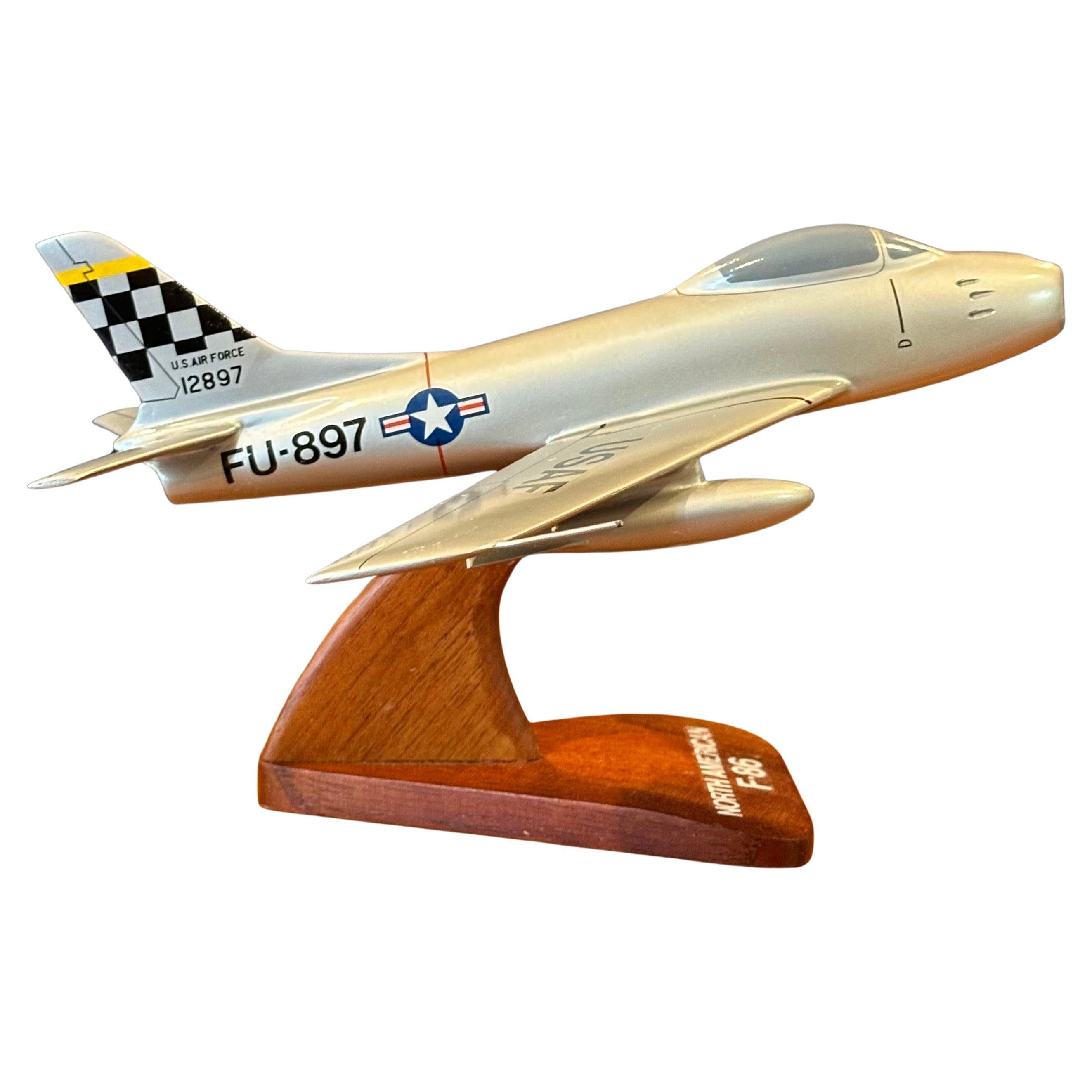 Philippin U.S.A.F. Bomber / avion / entrepreneur de bureau nord-américain F-86 en vente