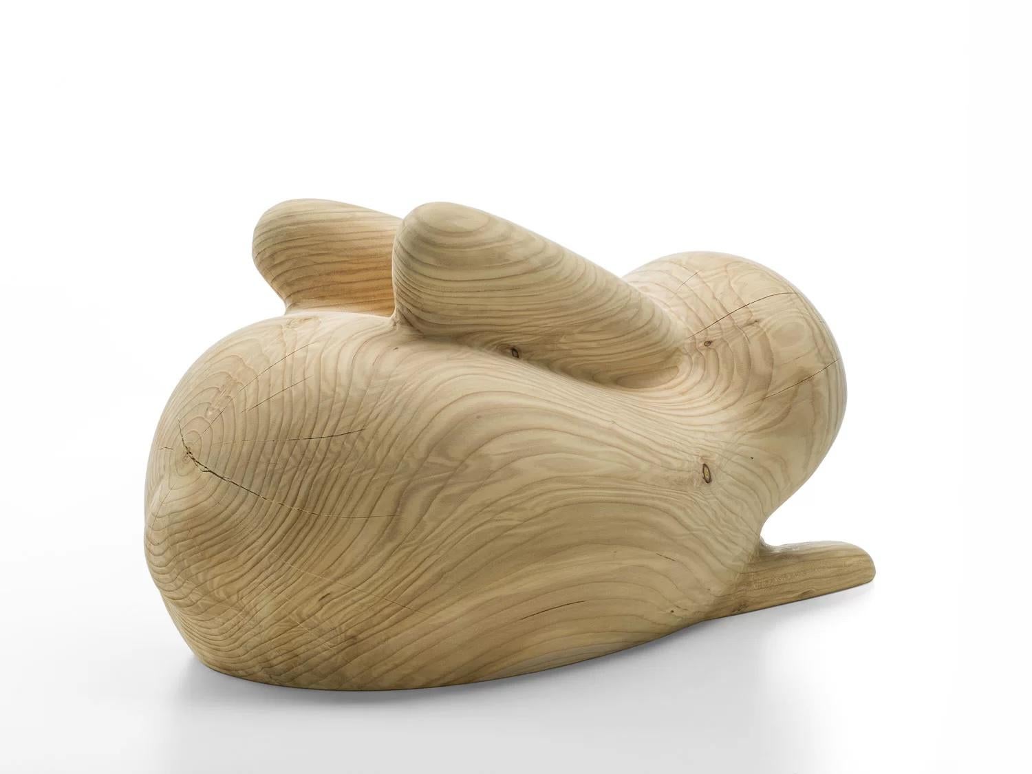 Escultura de madera maciza de conejo Usako, diseñada por Setsu & Shinobu ITO Italiano en venta