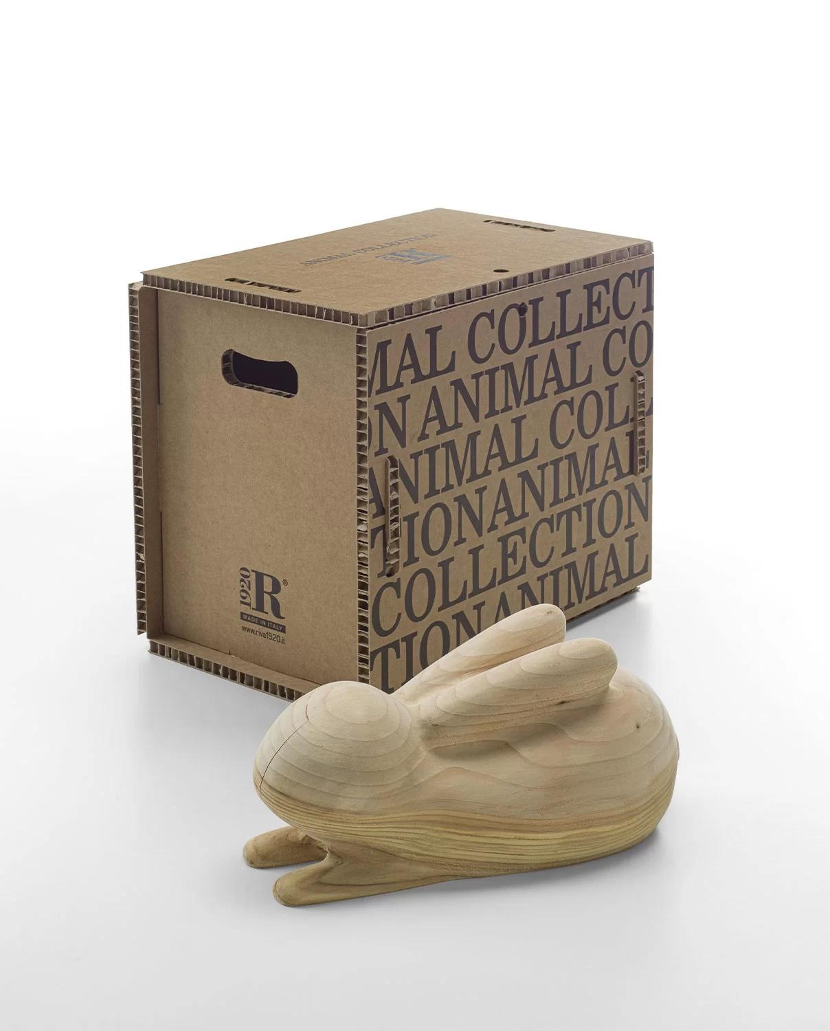 Escultura de madera maciza de conejo Usako, diseñada por Setsu & Shinobu ITO en venta 1