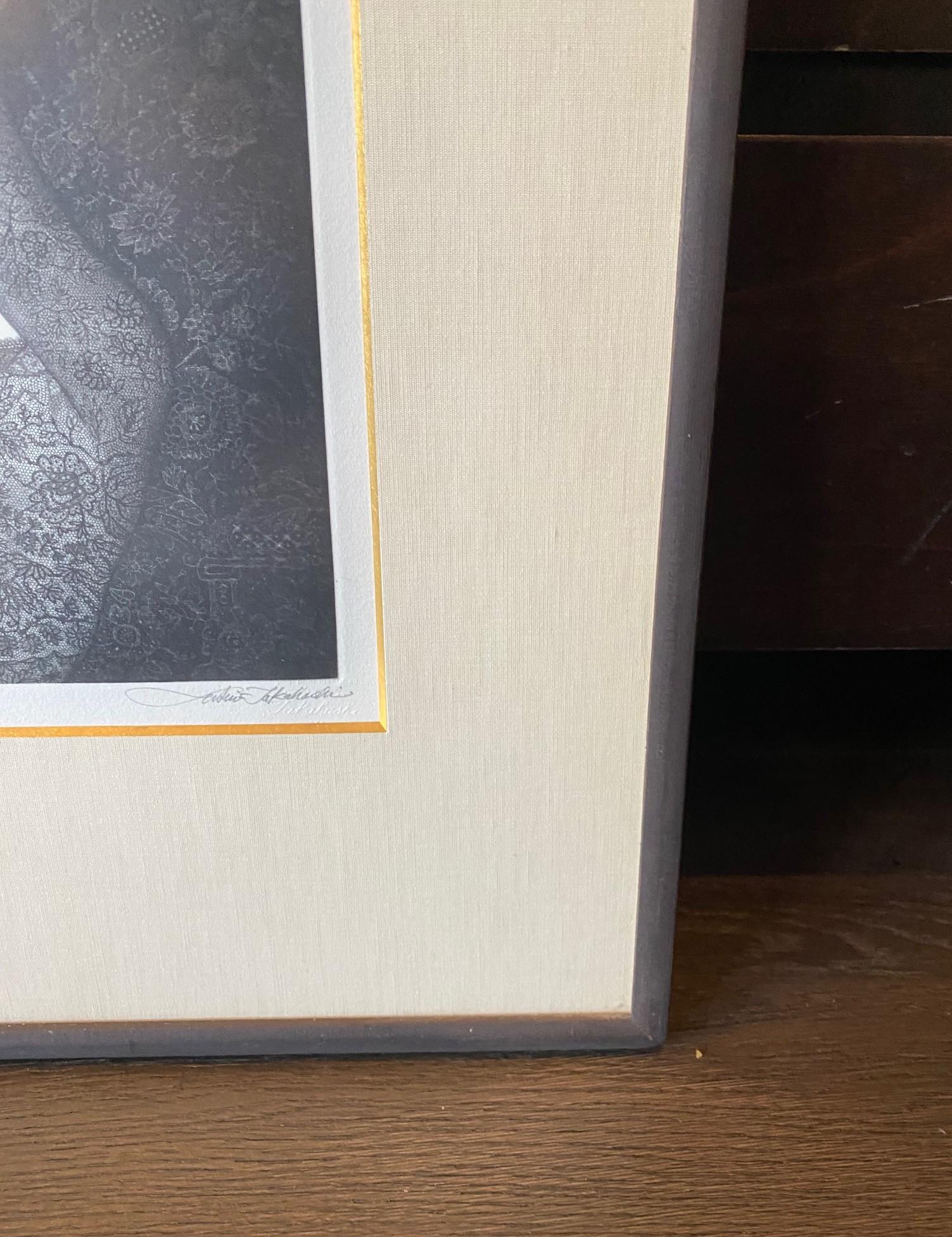 Impression japonaise Mezzotint signée Ushio Takahashi représentant une belle femme « Reflecting » en vente 2