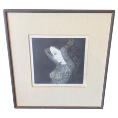 Signierter japanischer Mezzotinto-Druck einer schönen Frau von Ushio Takahashi „Reflecting“