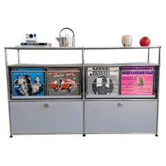 USM Haller 2x3 Plattenspieler-Konsole, silber, ausziehbare Fächer + 2 Türen mit Soft-Close-Funktion, 1960