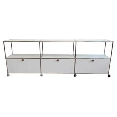 USM Haller 3x2-Konsole mit Rollen – Reinweiß, drei Klapptüren, 1960er Jahre