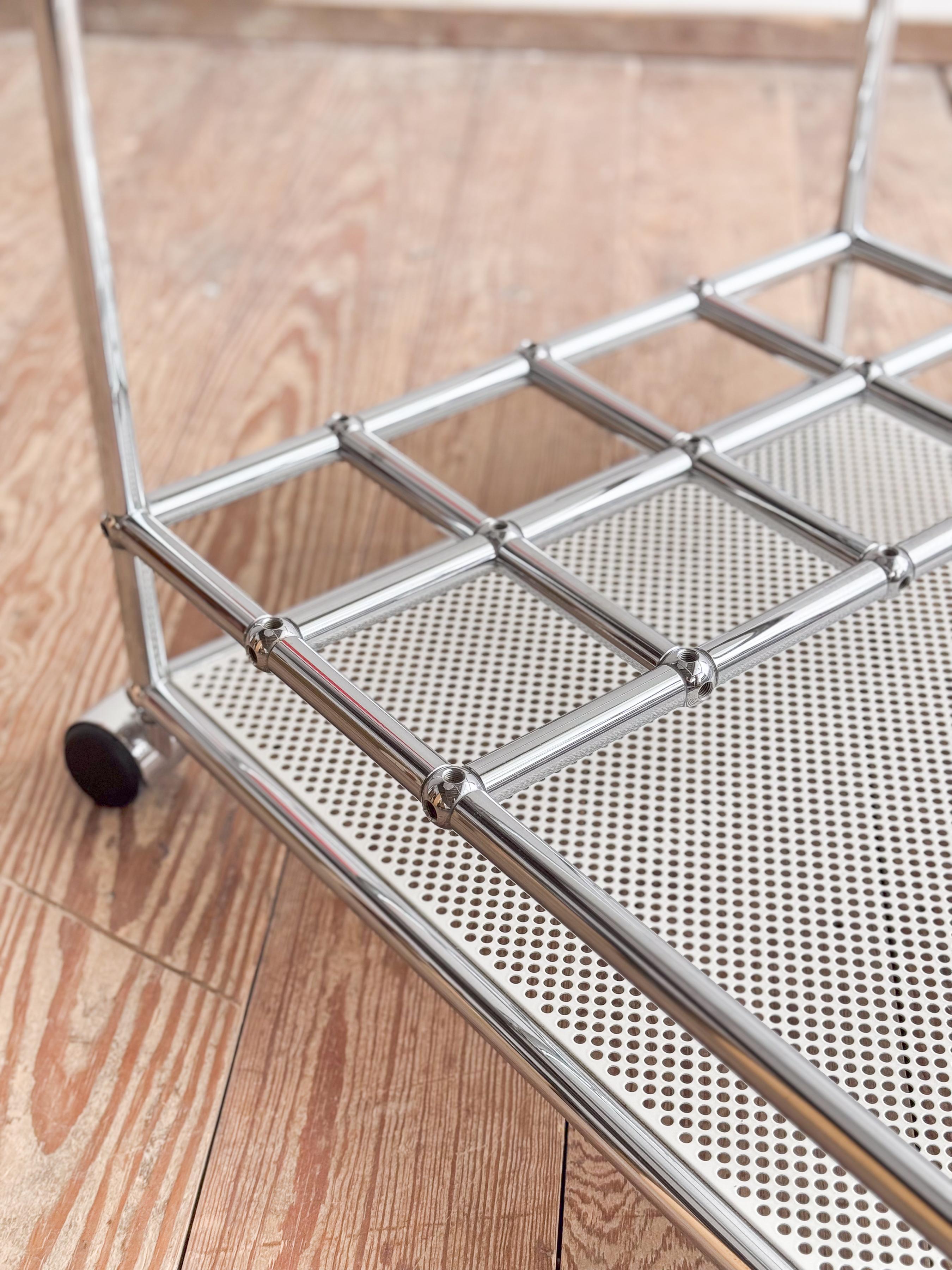USM Haller Bar Cartt, Modern Tea Trolley or Steel Serving Trolley, Switzerland For Sale 4
