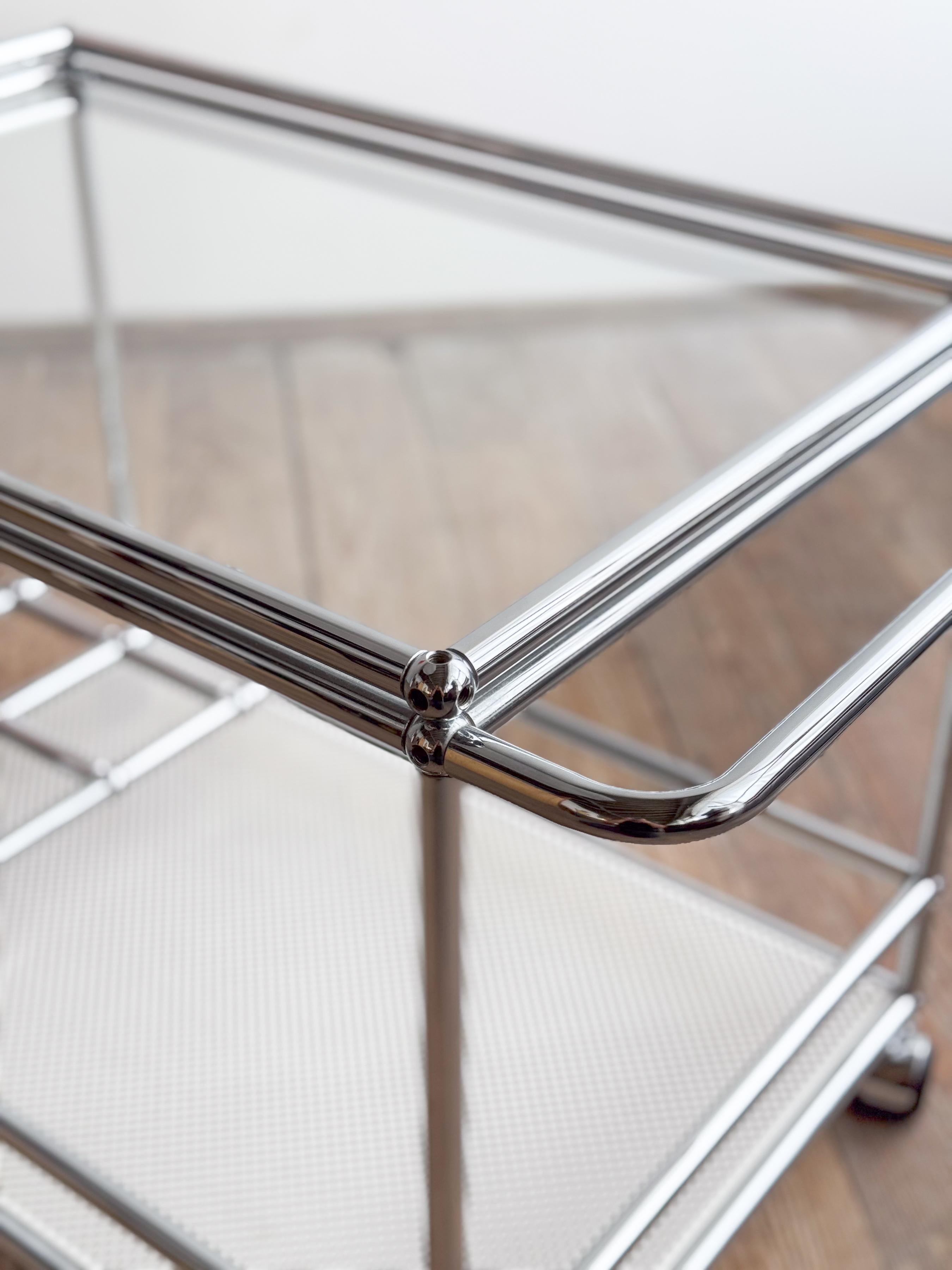 USM Haller Bar Cartt, Modern Tea Trolley or Steel Serving Trolley, Switzerland For Sale 6