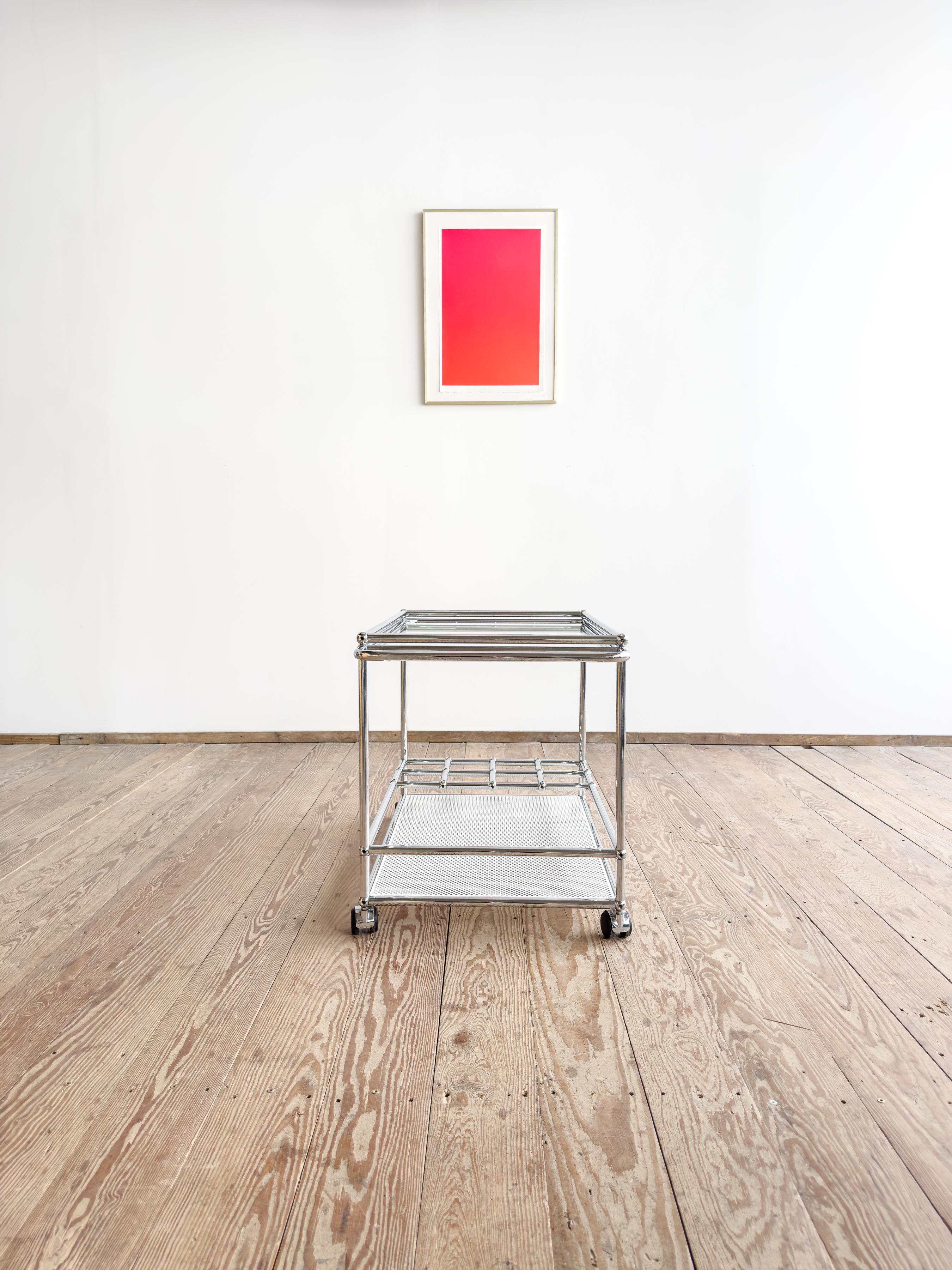 USM Haller Bar Cartt, Modern Tea Trolley or Steel Serving Trolley, Switzerland For Sale 1