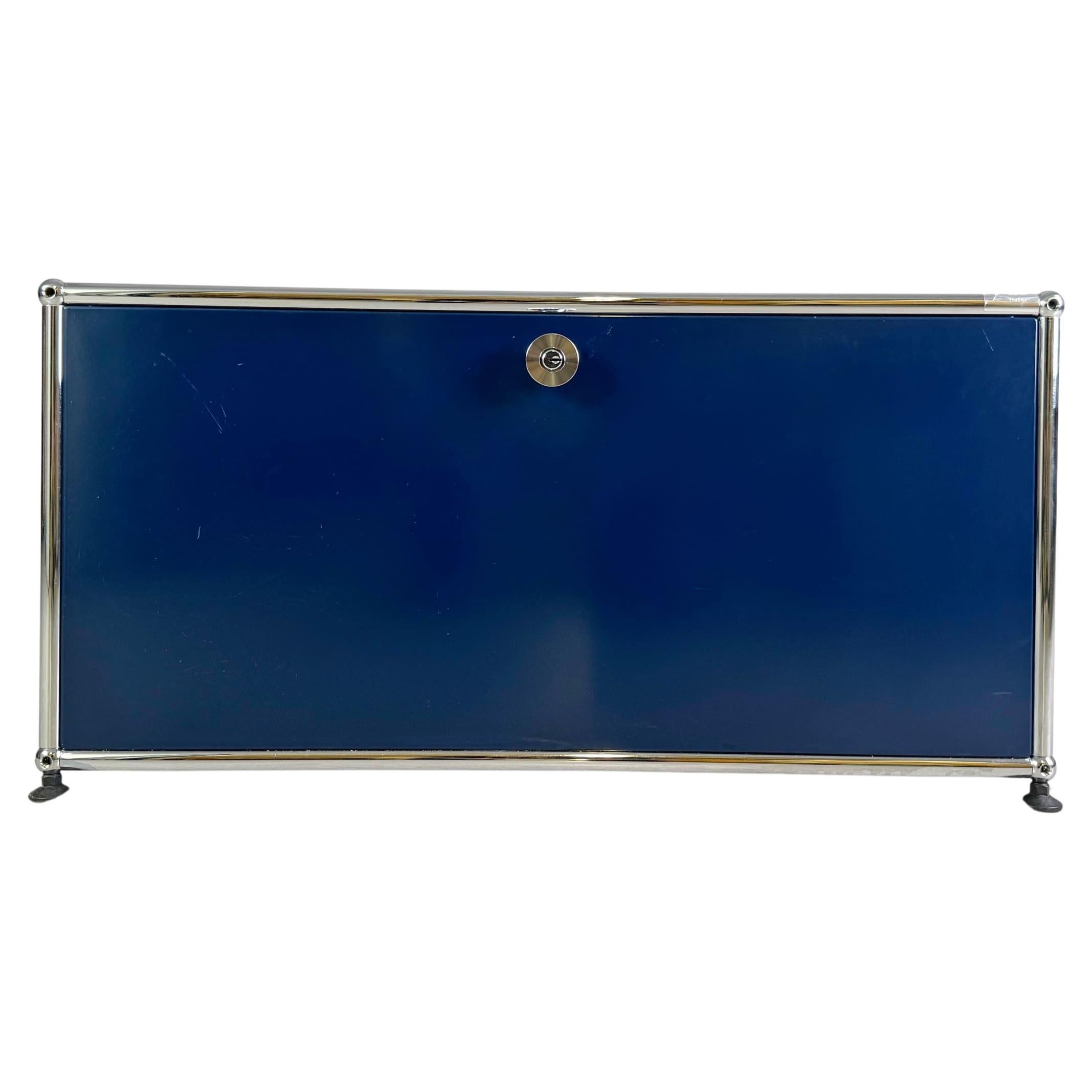 USM Haller Beistelltisch Sideboard Couchtisch Fritz Haller stahlblau