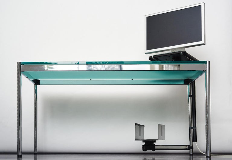 Minimalist USM Haller Desk Designed by Fritz Haller and Paul Scharer, Switzerland For Sale