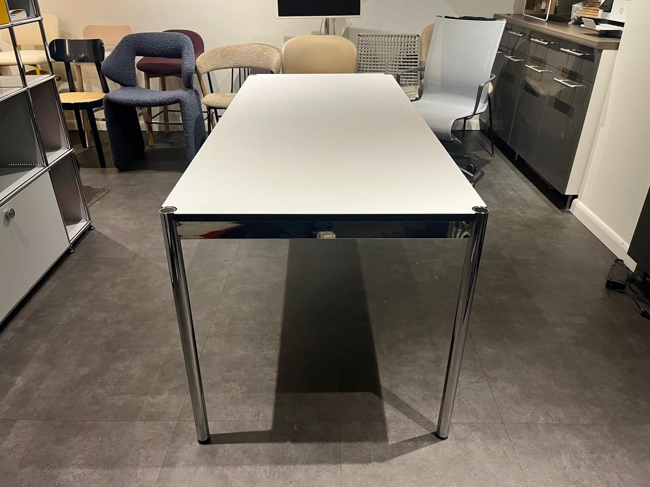 Usm Haller Fenix, Bianco Tisch T69 in STOCK, Usm im Zustand „Hervorragend“ im Angebot in New York, NY