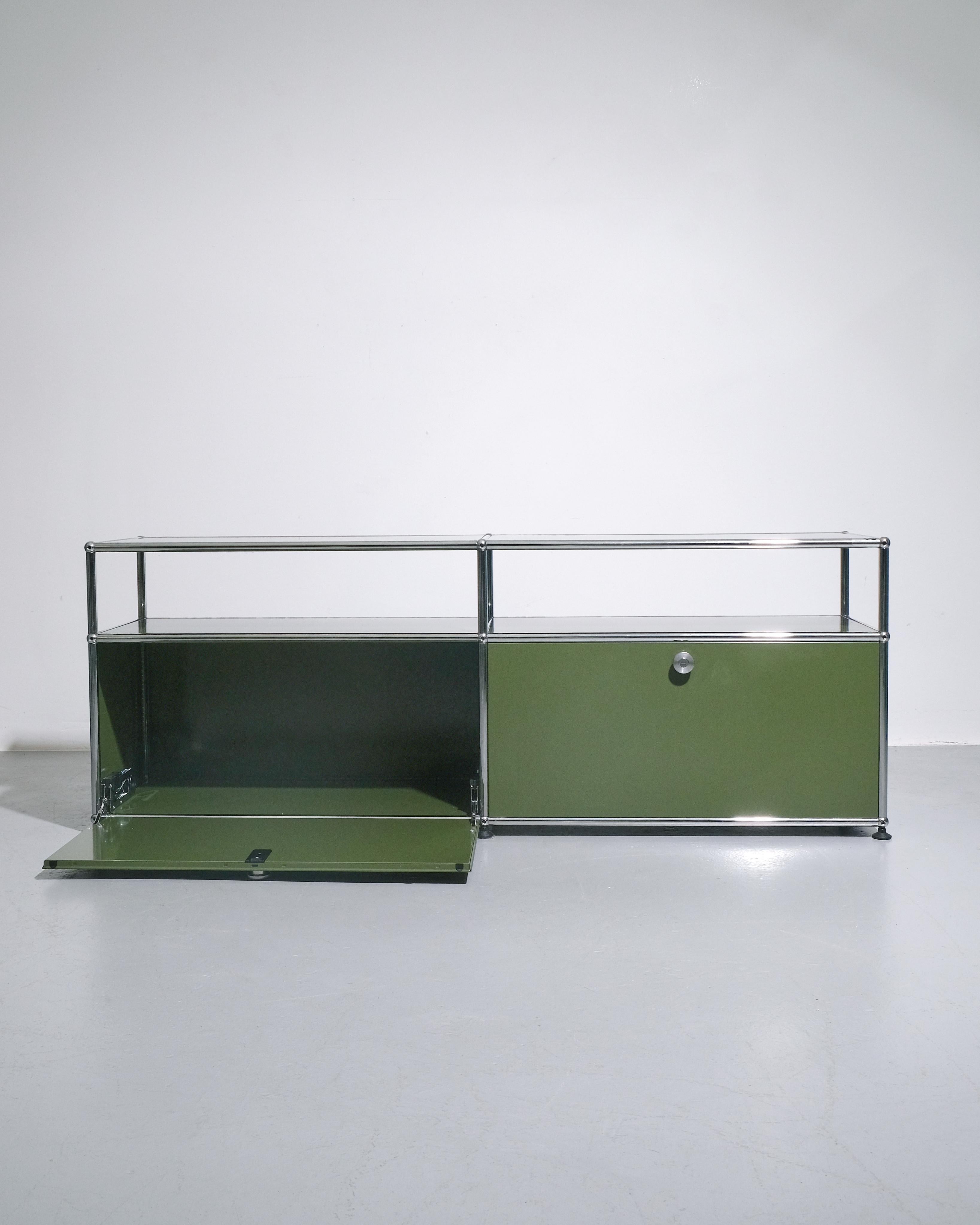 USM Haller Media Unit Sideboard - Olive Green In Good Condition For Sale In London, GB