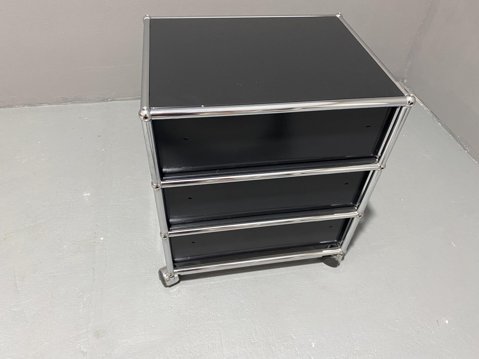 USM Haller Pedestal V Storage System, 1970´s, Switzerland 3