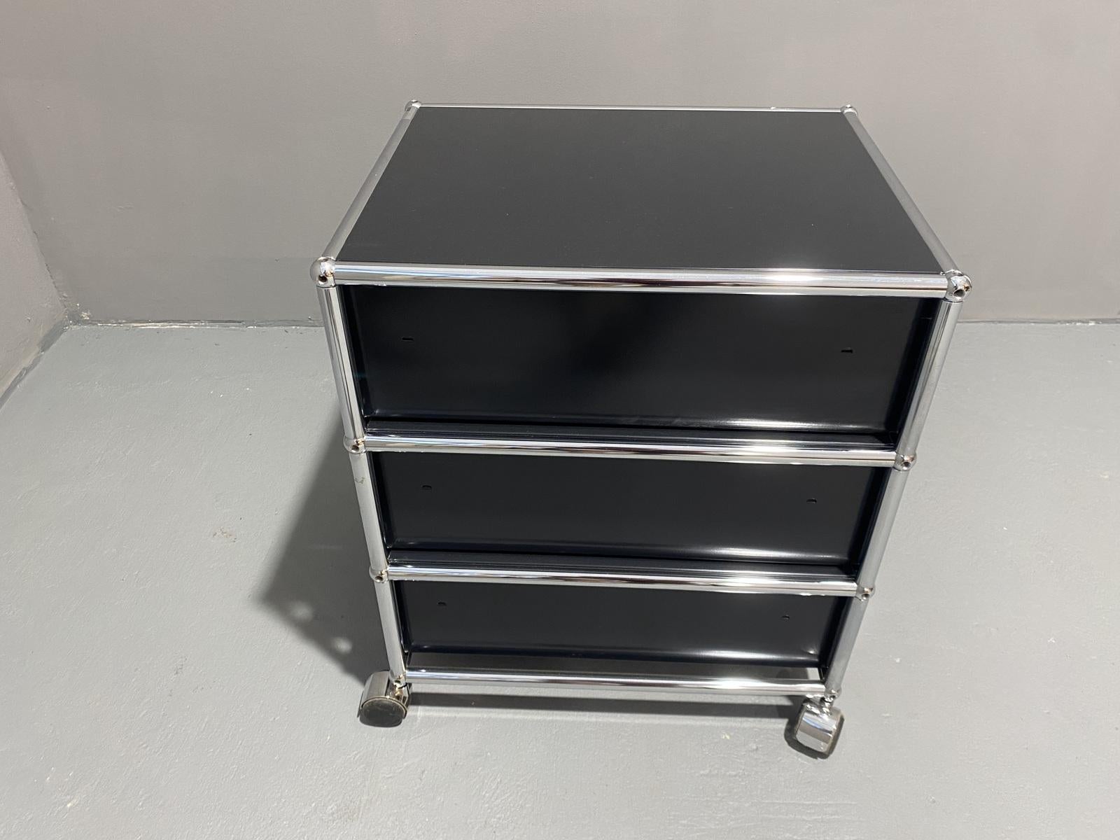 USM Haller Pedestal V Storage System, 1970´s, Switzerland 6