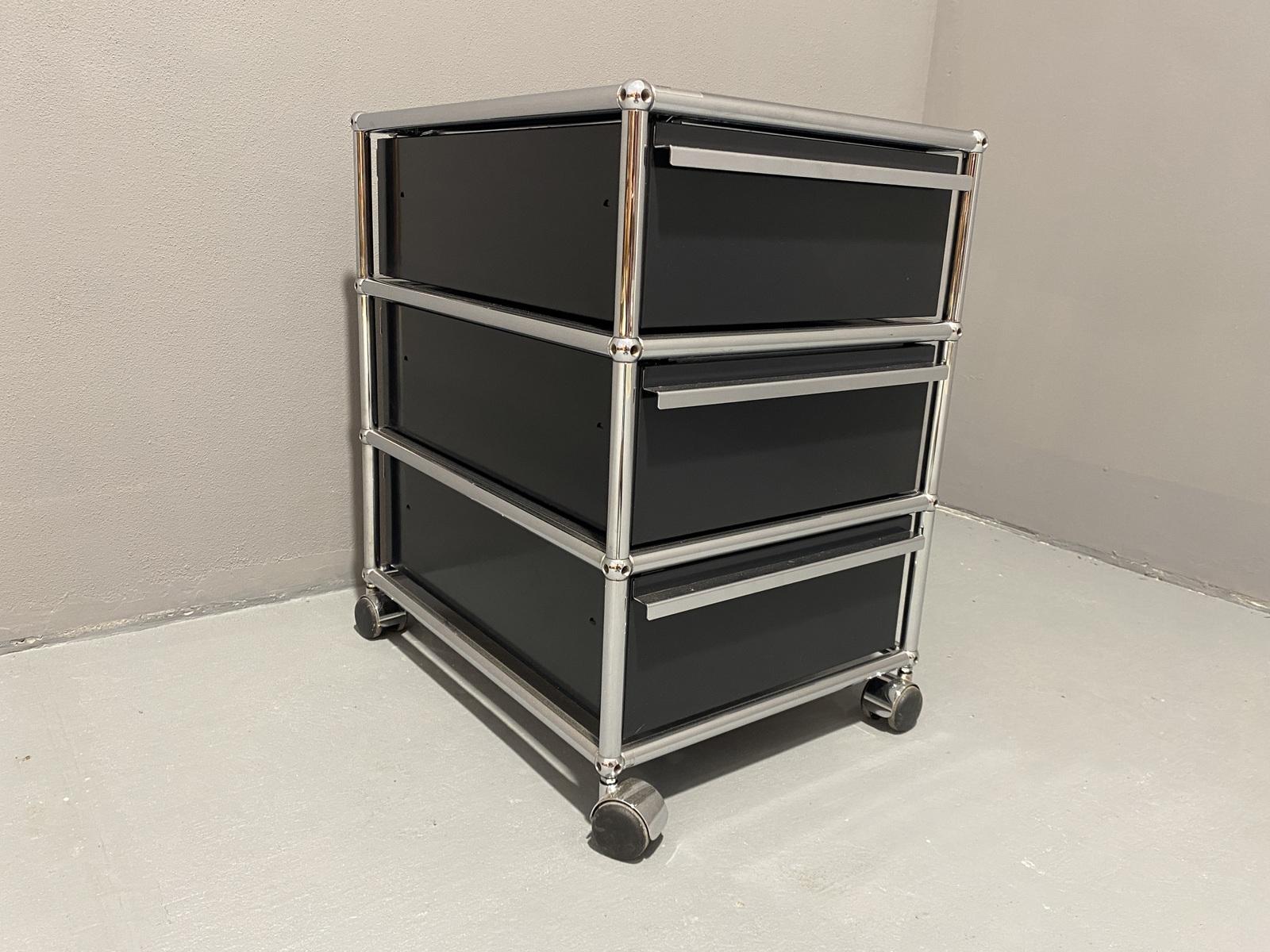 Swiss USM Haller Pedestal V Storage System, 1970´s, Switzerland