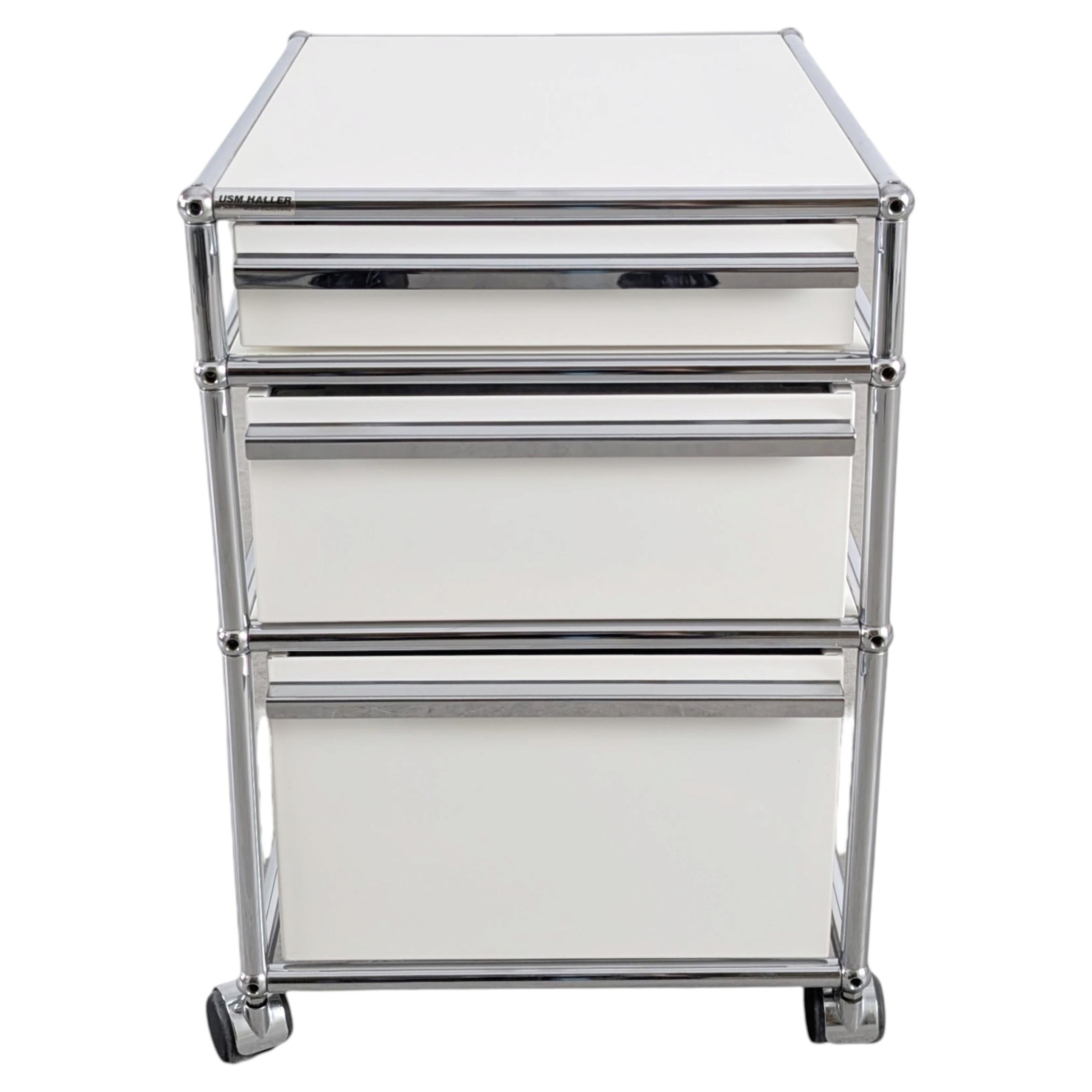 USM Haller Rollcontainer Büroschrank Design weiß Fritz Trolley2