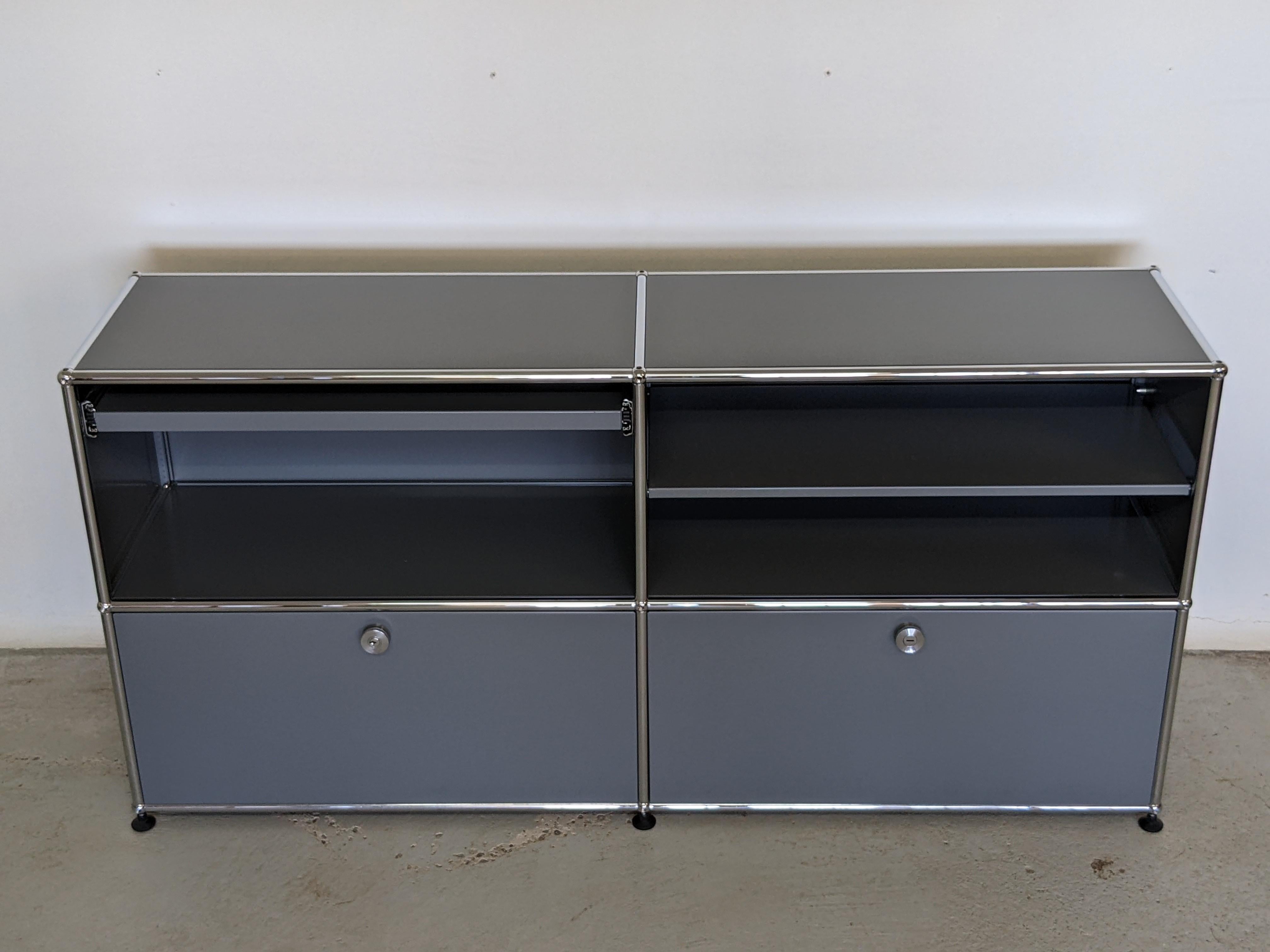USM Haller Set of Two Anthracite Storage Systems, Credenza or Sideboard In Good Condition In La Teste De Buch, FR