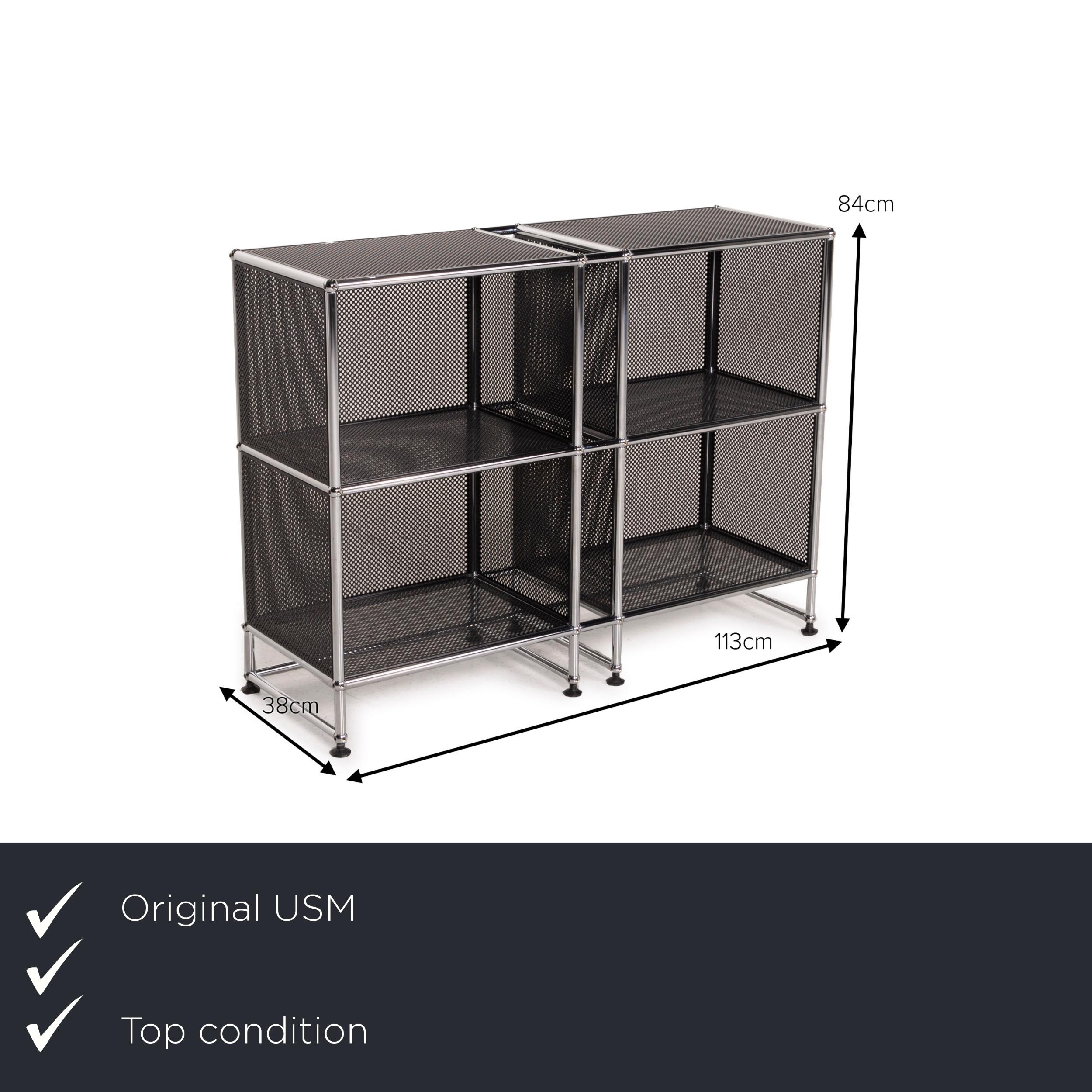 We present to you an USM Haller sideboard black highboard shelf compartment office.

 

 Product measurements in centimeters:
 

 Depth: 38
 Width: 113
Height: 84.




  